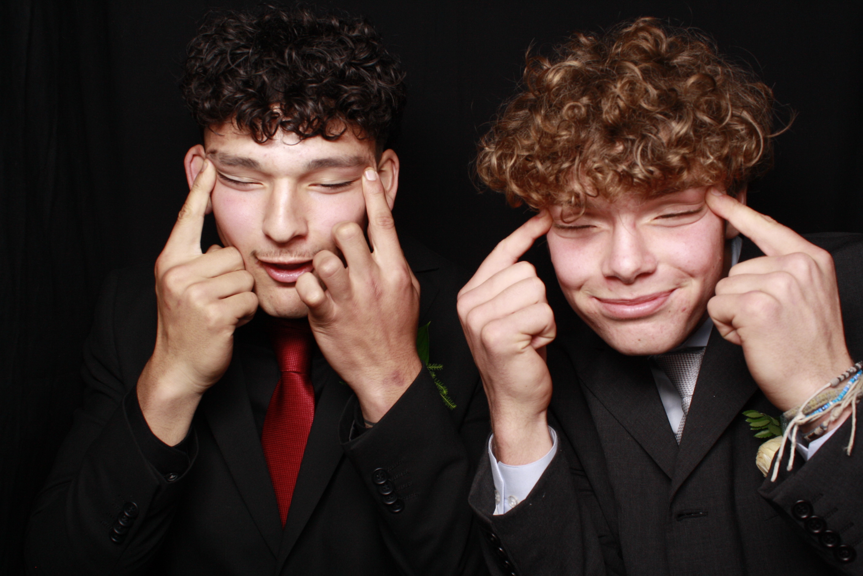 St Orans College Ball 2025 - Booth 1 | View more photos from the event at wgtngallery.classicphotobooths.co.nz/u/wgtncpbgallery/St-Orans-College-Ball-2025-Booth-1