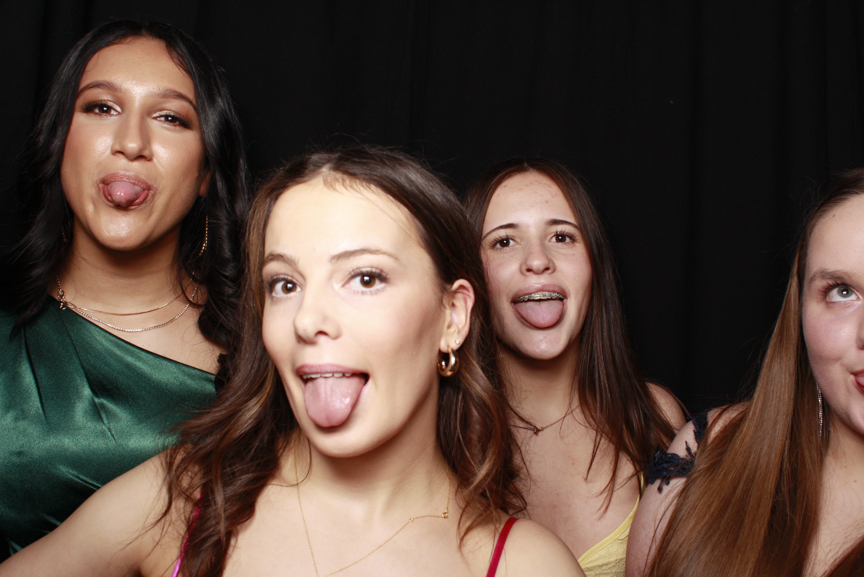 St Orans College Ball 2025 - Booth 1 | View more photos from the event at wgtngallery.classicphotobooths.co.nz/u/wgtncpbgallery/St-Orans-College-Ball-2025-Booth-1