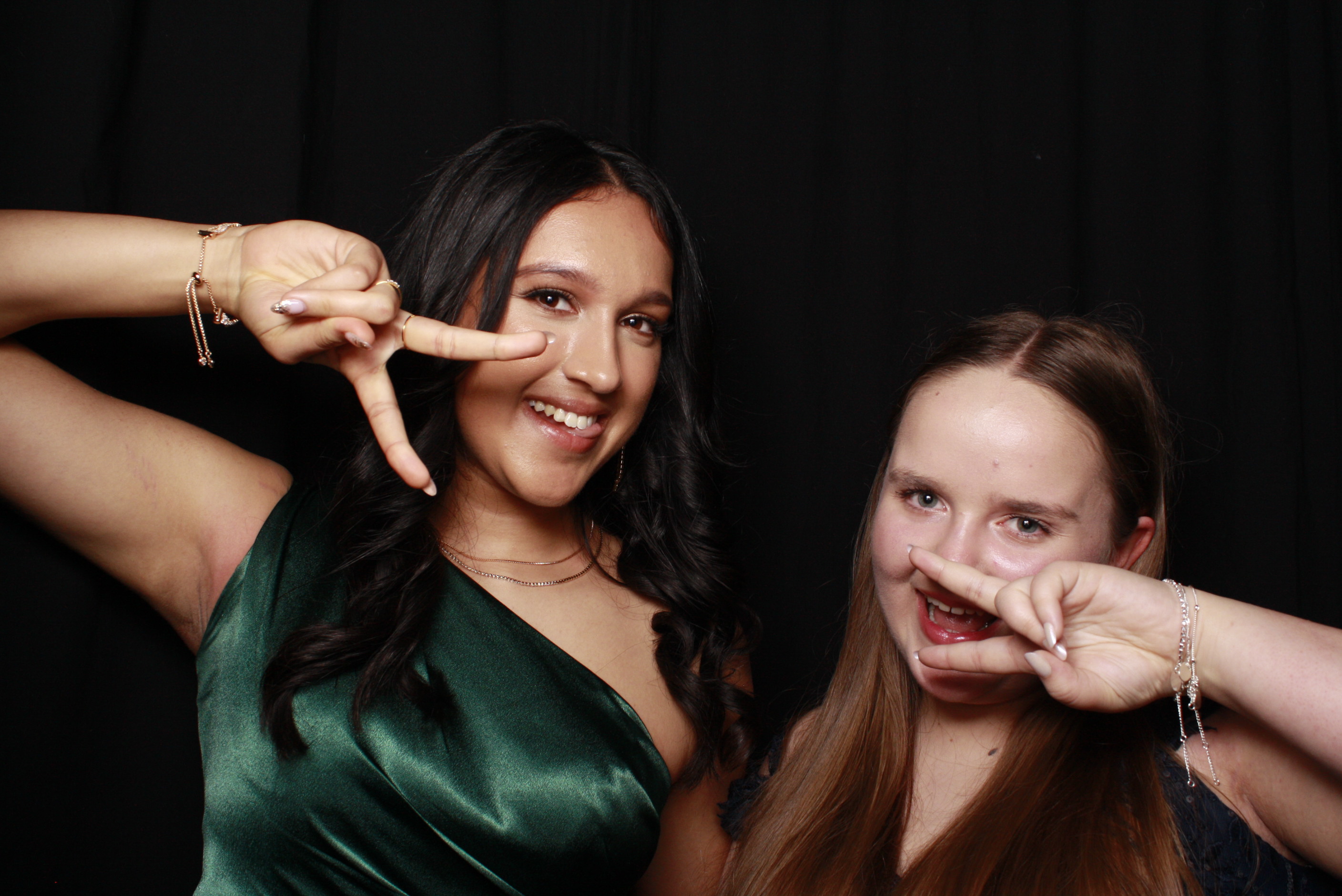 St Orans College Ball 2025 - Booth 1 | View more photos from the event at wgtngallery.classicphotobooths.co.nz/u/wgtncpbgallery/St-Orans-College-Ball-2025-Booth-1