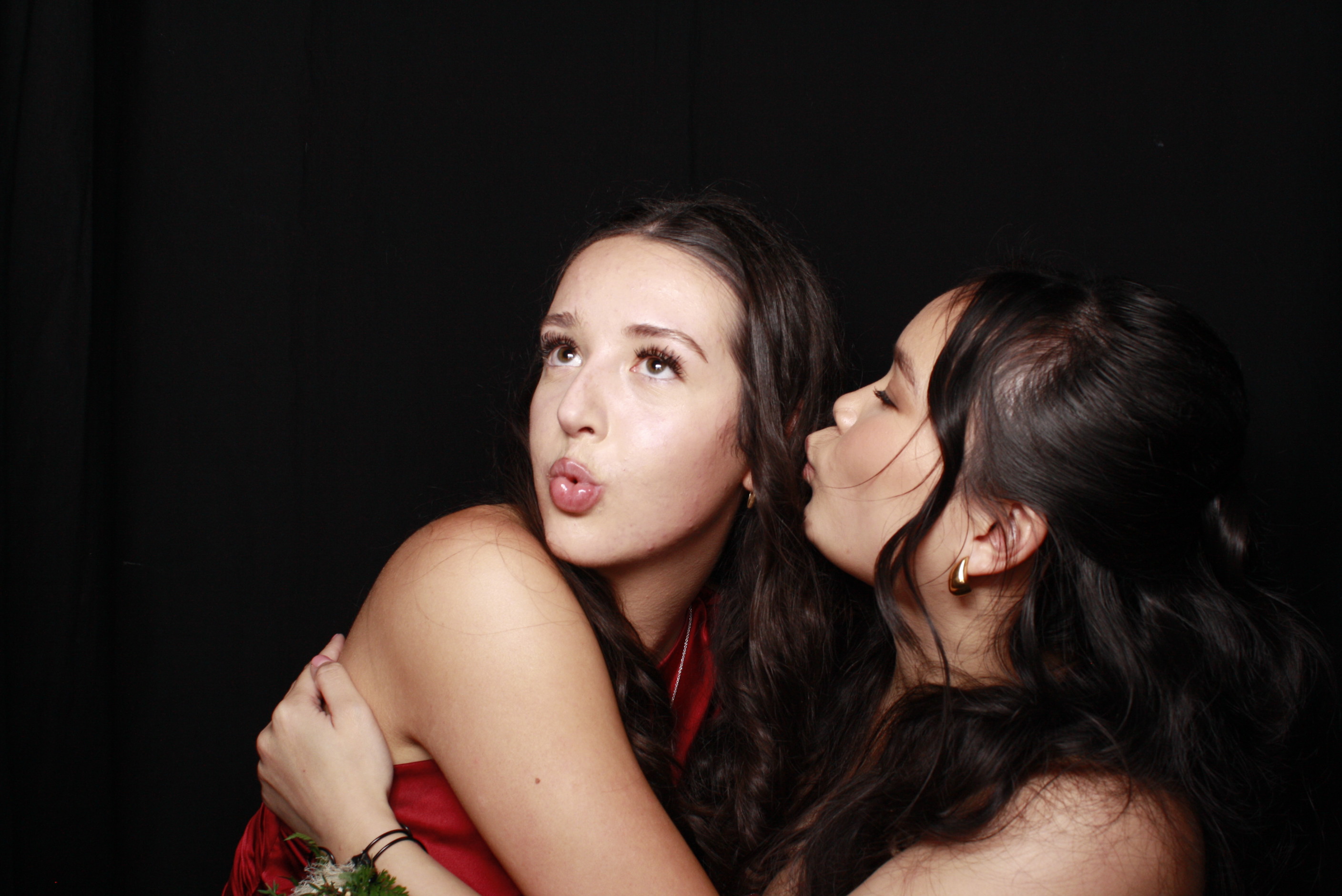 St Orans College Ball 2025 - Booth 1 | View more photos from the event at wgtngallery.classicphotobooths.co.nz/u/wgtncpbgallery/St-Orans-College-Ball-2025-Booth-1