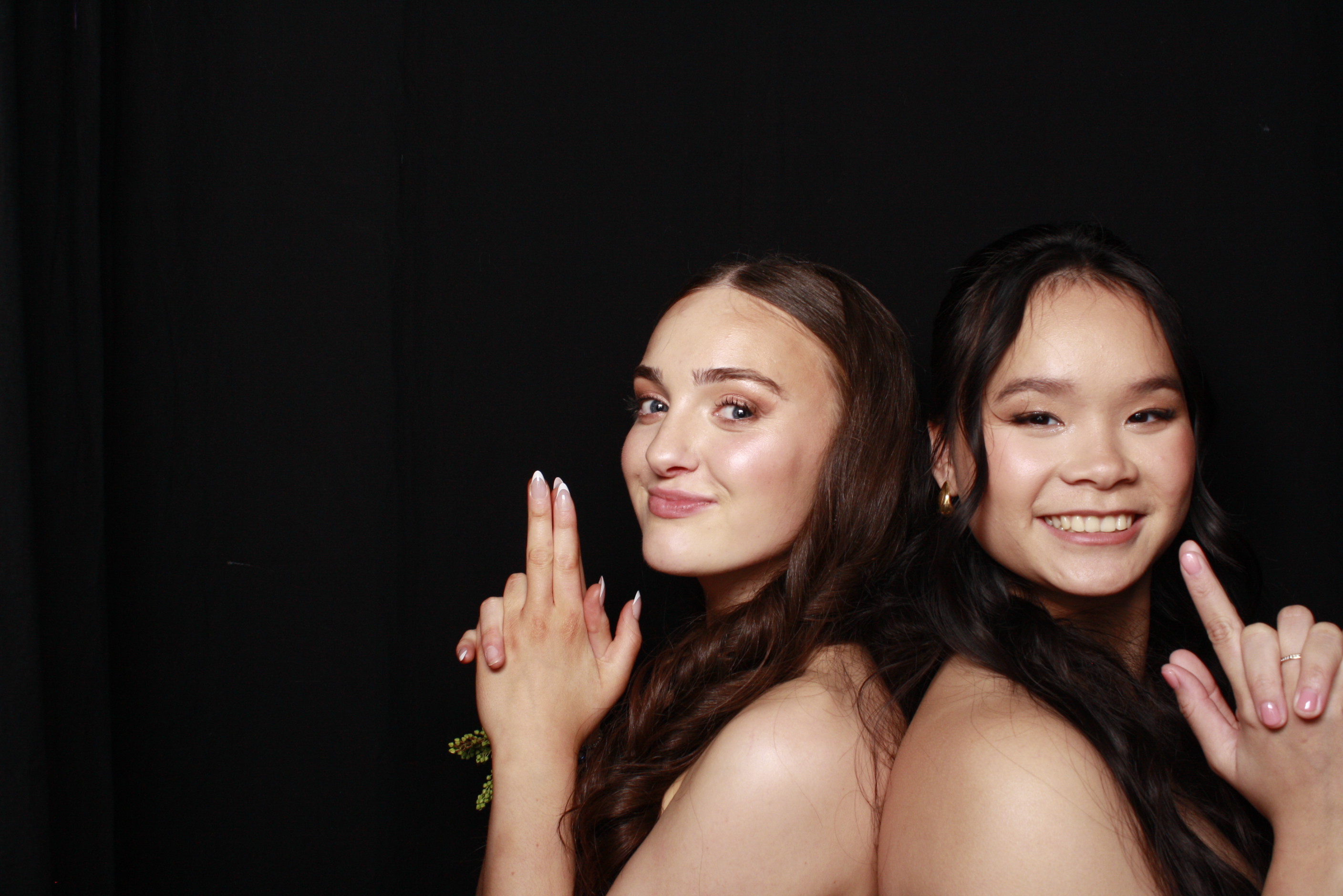 St Orans College Ball 2025 - Booth 1 | View more photos from the event at wgtngallery.classicphotobooths.co.nz/u/wgtncpbgallery/St-Orans-College-Ball-2025-Booth-1