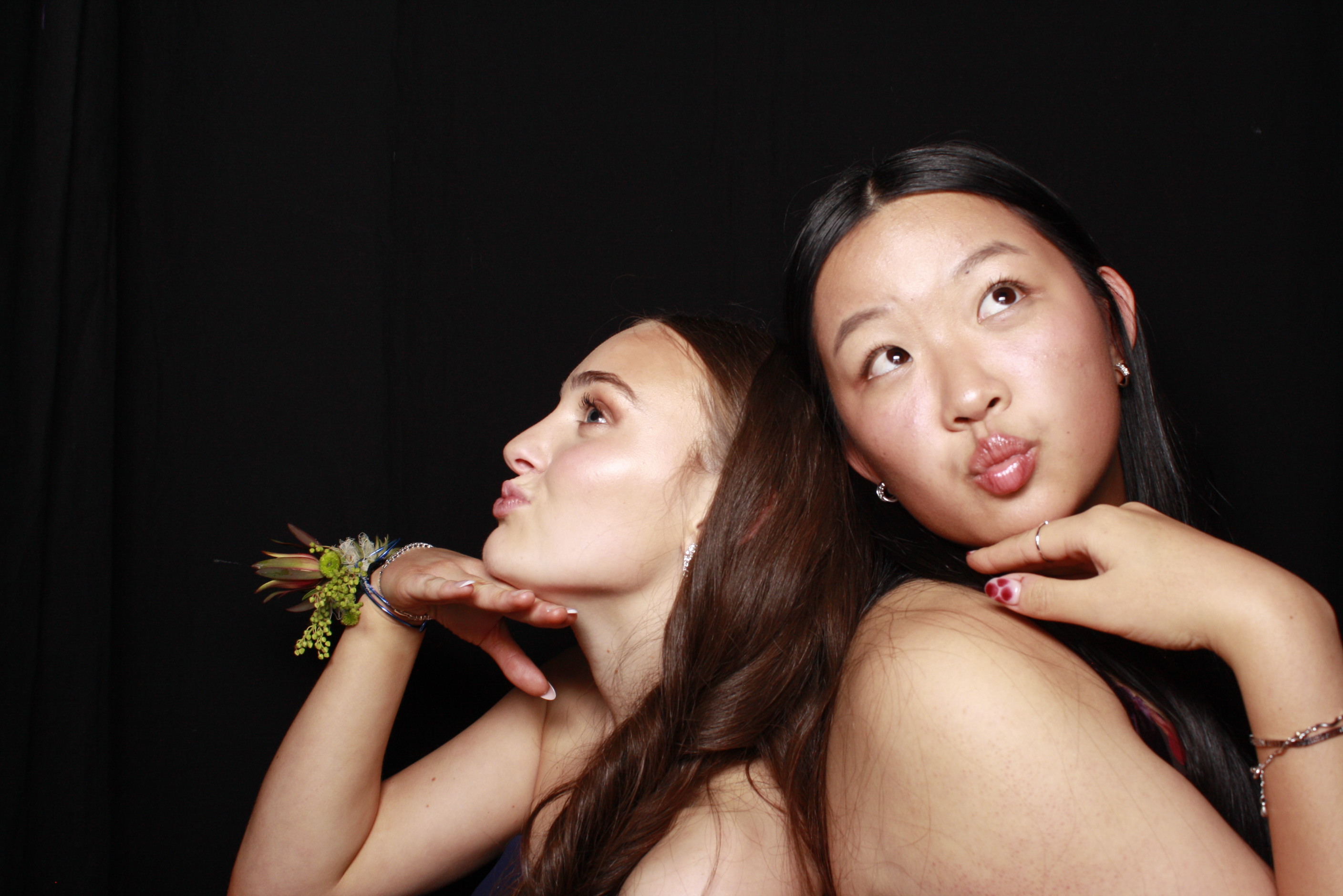 St Orans College Ball 2025 - Booth 1 | View more photos from the event at wgtngallery.classicphotobooths.co.nz/u/wgtncpbgallery/St-Orans-College-Ball-2025-Booth-1