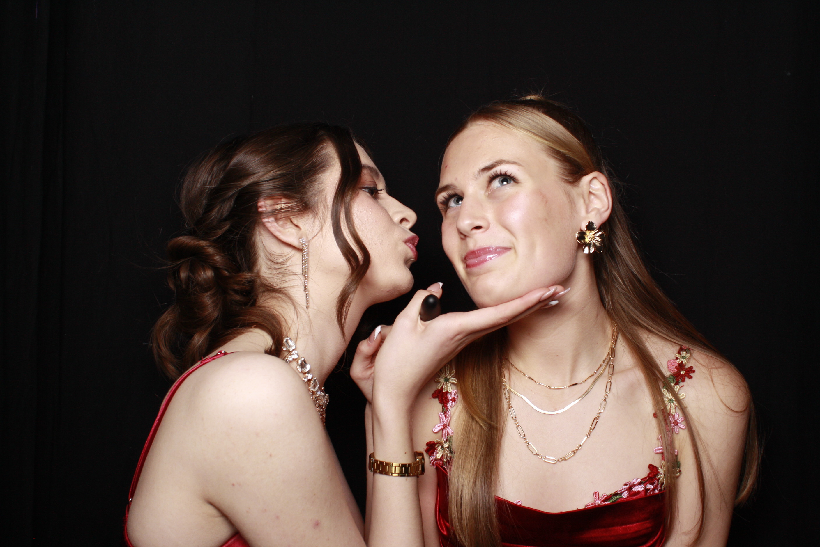 St Orans College Ball 2025 - Booth 1 | View more photos from the event at wgtngallery.classicphotobooths.co.nz/u/wgtncpbgallery/St-Orans-College-Ball-2025-Booth-1