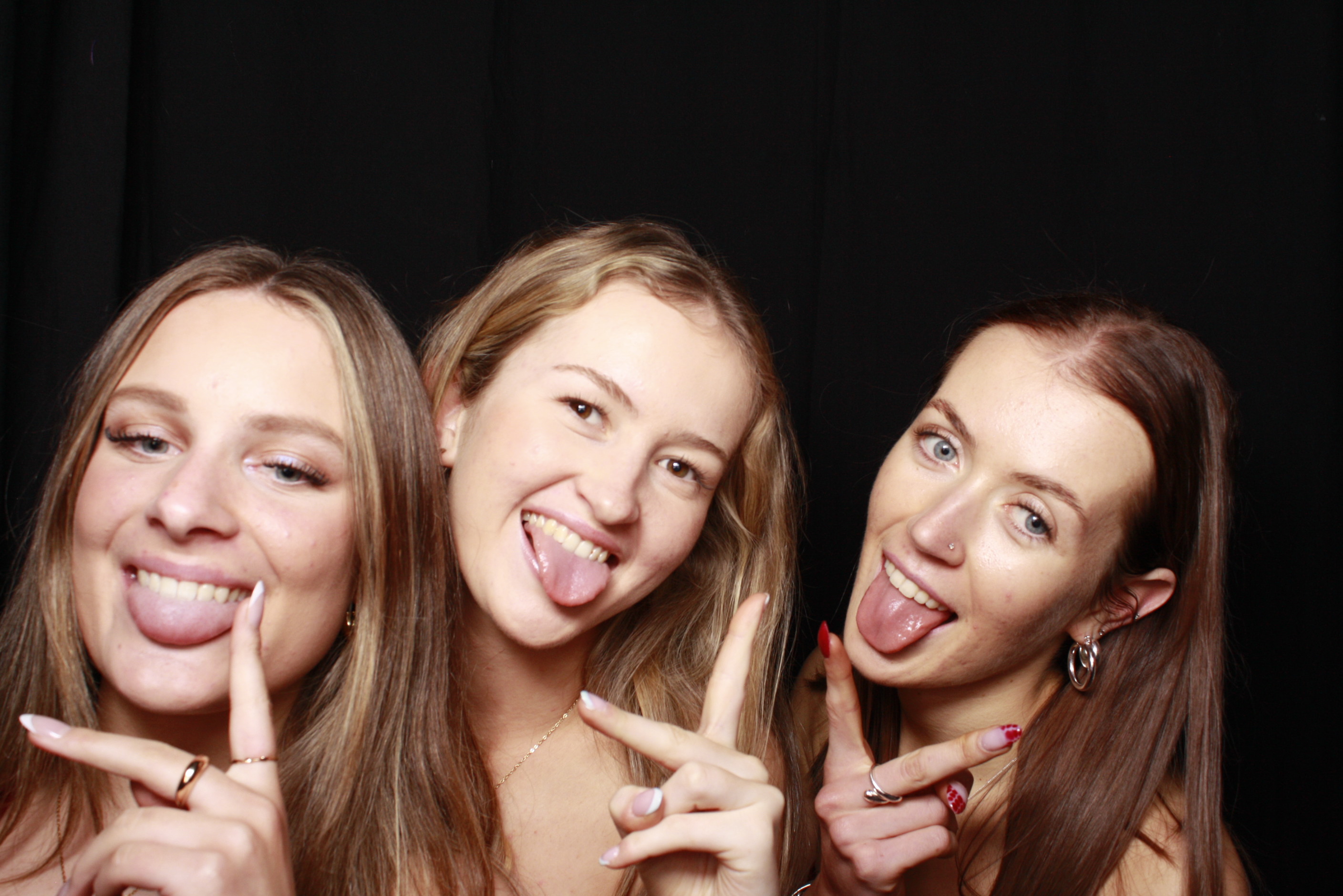 St Orans College Ball 2025 - Booth 1 | View more photos from the event at wgtngallery.classicphotobooths.co.nz/u/wgtncpbgallery/St-Orans-College-Ball-2025-Booth-1