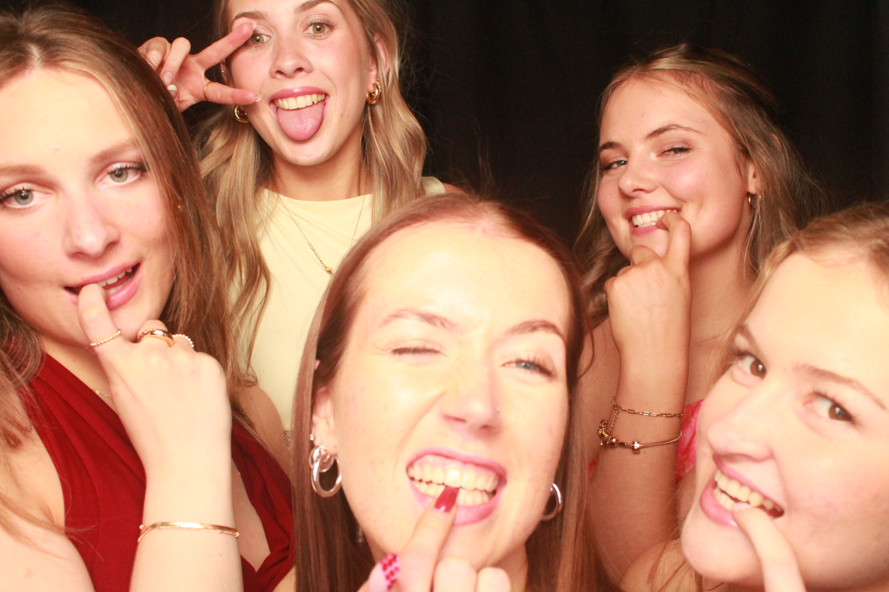 St Orans College Ball 2025 - Booth 2 | View more photos from the event at wgtngallery.classicphotobooths.co.nz/u/wgtncpbgallery/St-Orans-College-Ball-2025-Booth-2