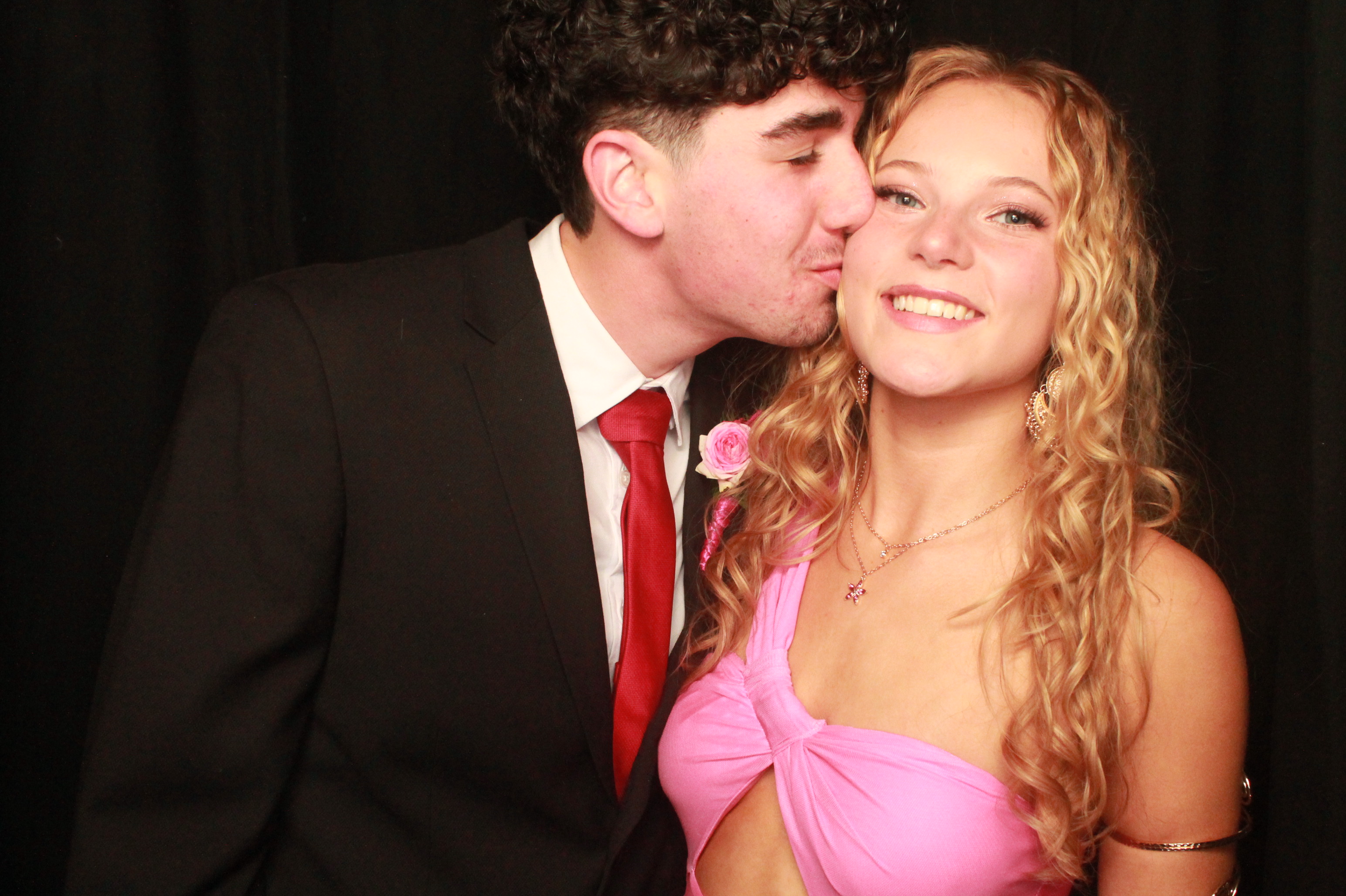 St Orans College Ball 2025 - Booth 2 | View more photos from the event at wgtngallery.classicphotobooths.co.nz/u/wgtncpbgallery/St-Orans-College-Ball-2025-Booth-2