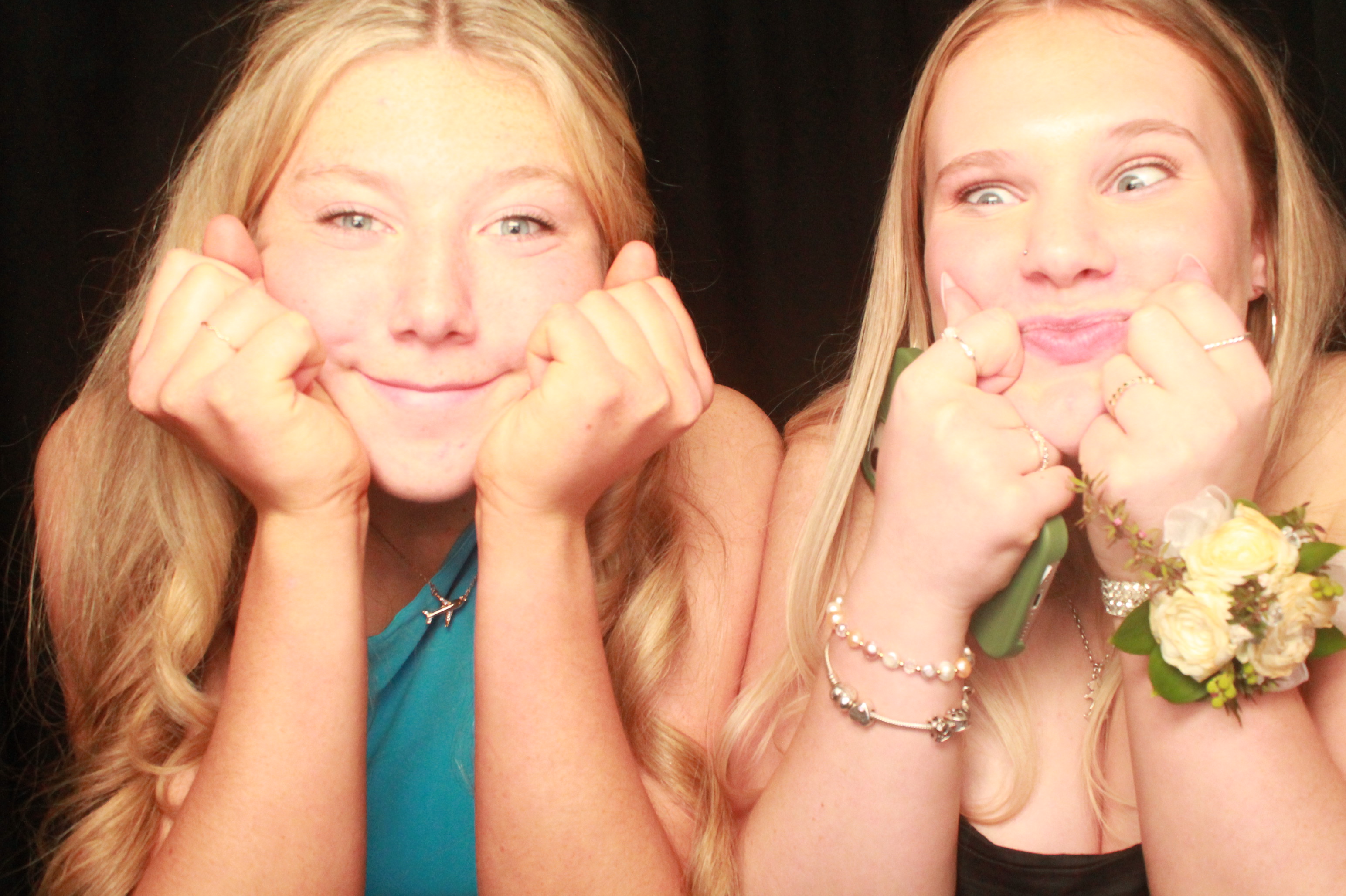 St Orans College Ball 2025 - Booth 2 | View more photos from the event at wgtngallery.classicphotobooths.co.nz/u/wgtncpbgallery/St-Orans-College-Ball-2025-Booth-2