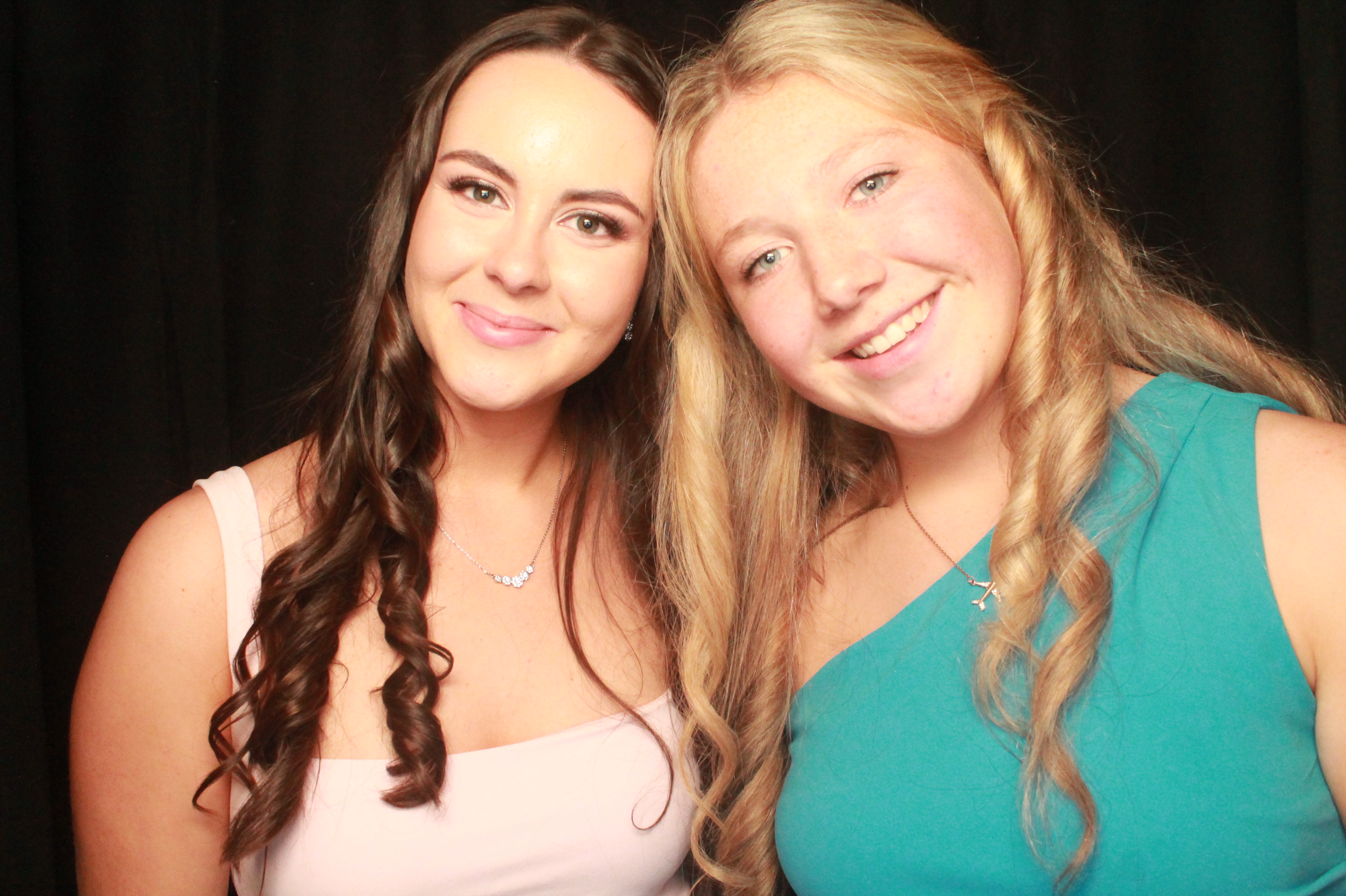 St Orans College Ball 2025 - Booth 2 | View more photos from the event at wgtngallery.classicphotobooths.co.nz/u/wgtncpbgallery/St-Orans-College-Ball-2025-Booth-2