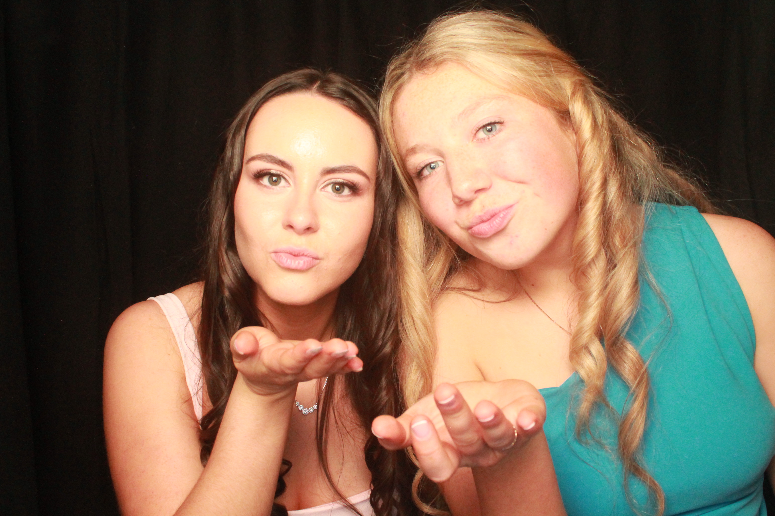 St Orans College Ball 2025 - Booth 2 | View more photos from the event at wgtngallery.classicphotobooths.co.nz/u/wgtncpbgallery/St-Orans-College-Ball-2025-Booth-2