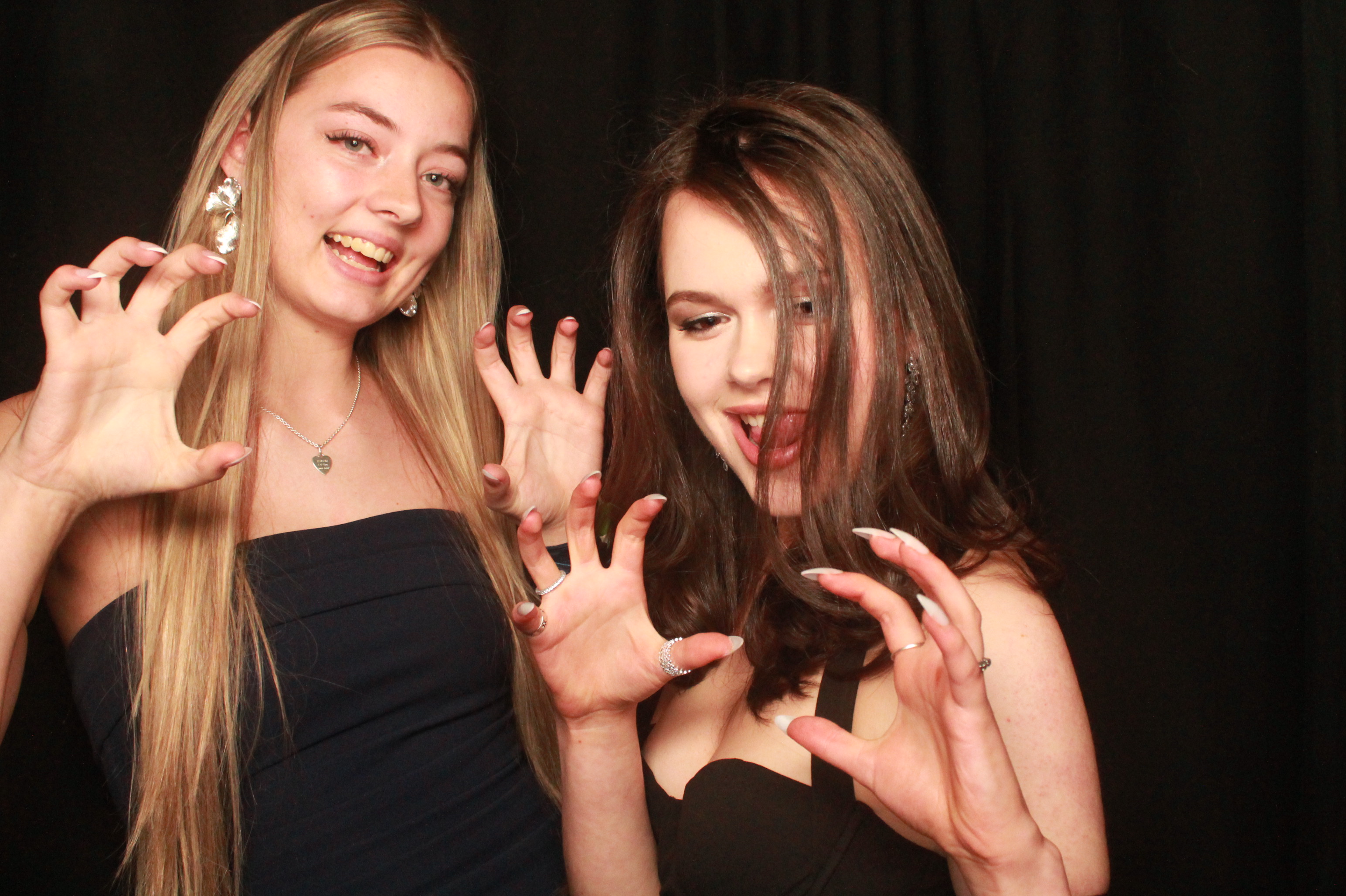 St Orans College Ball 2025 - Booth 2 | View more photos from the event at wgtngallery.classicphotobooths.co.nz/u/wgtncpbgallery/St-Orans-College-Ball-2025-Booth-2