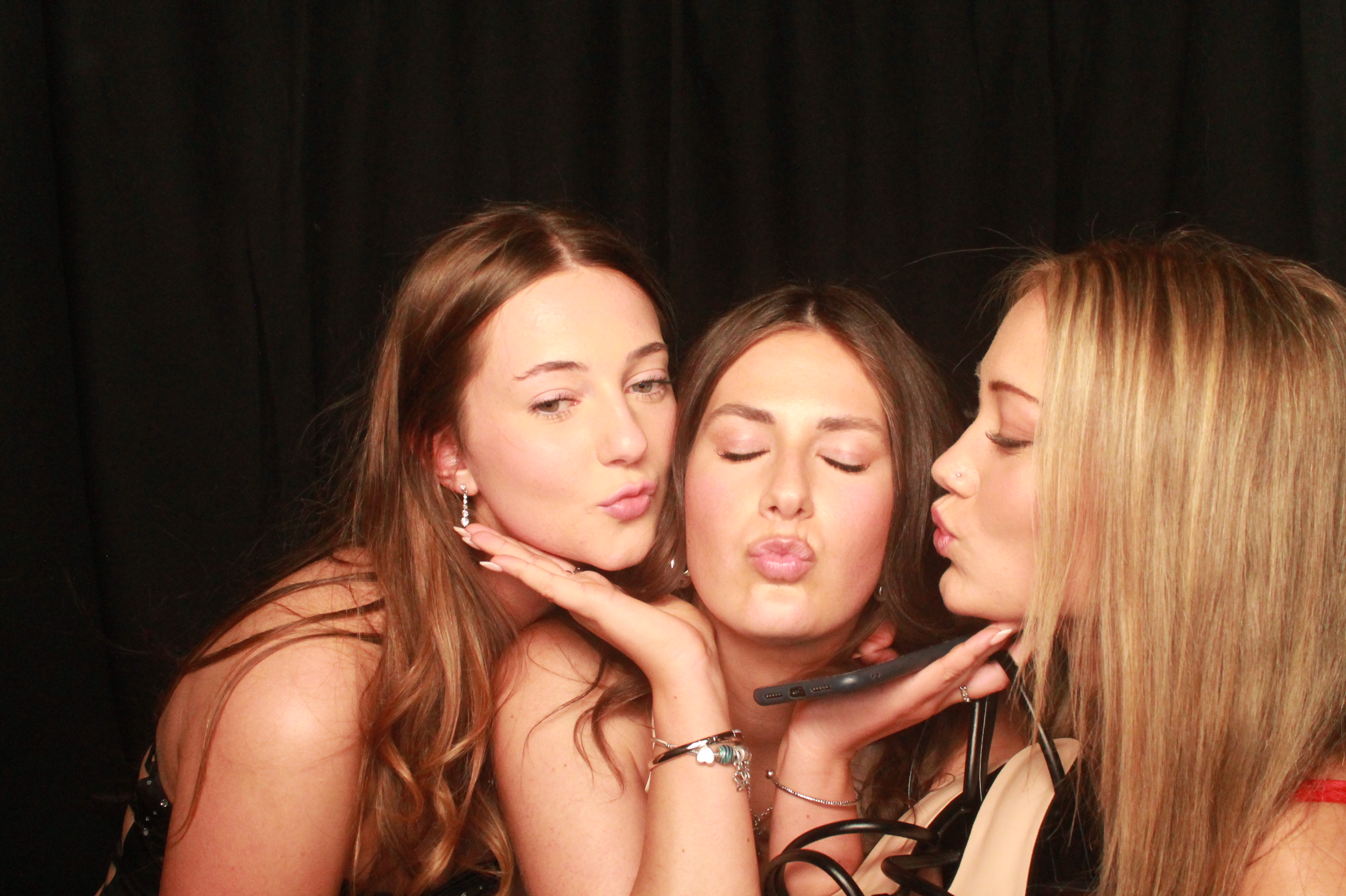 St Orans College Ball 2025 - Booth 2 | View more photos from the event at wgtngallery.classicphotobooths.co.nz/u/wgtncpbgallery/St-Orans-College-Ball-2025-Booth-2