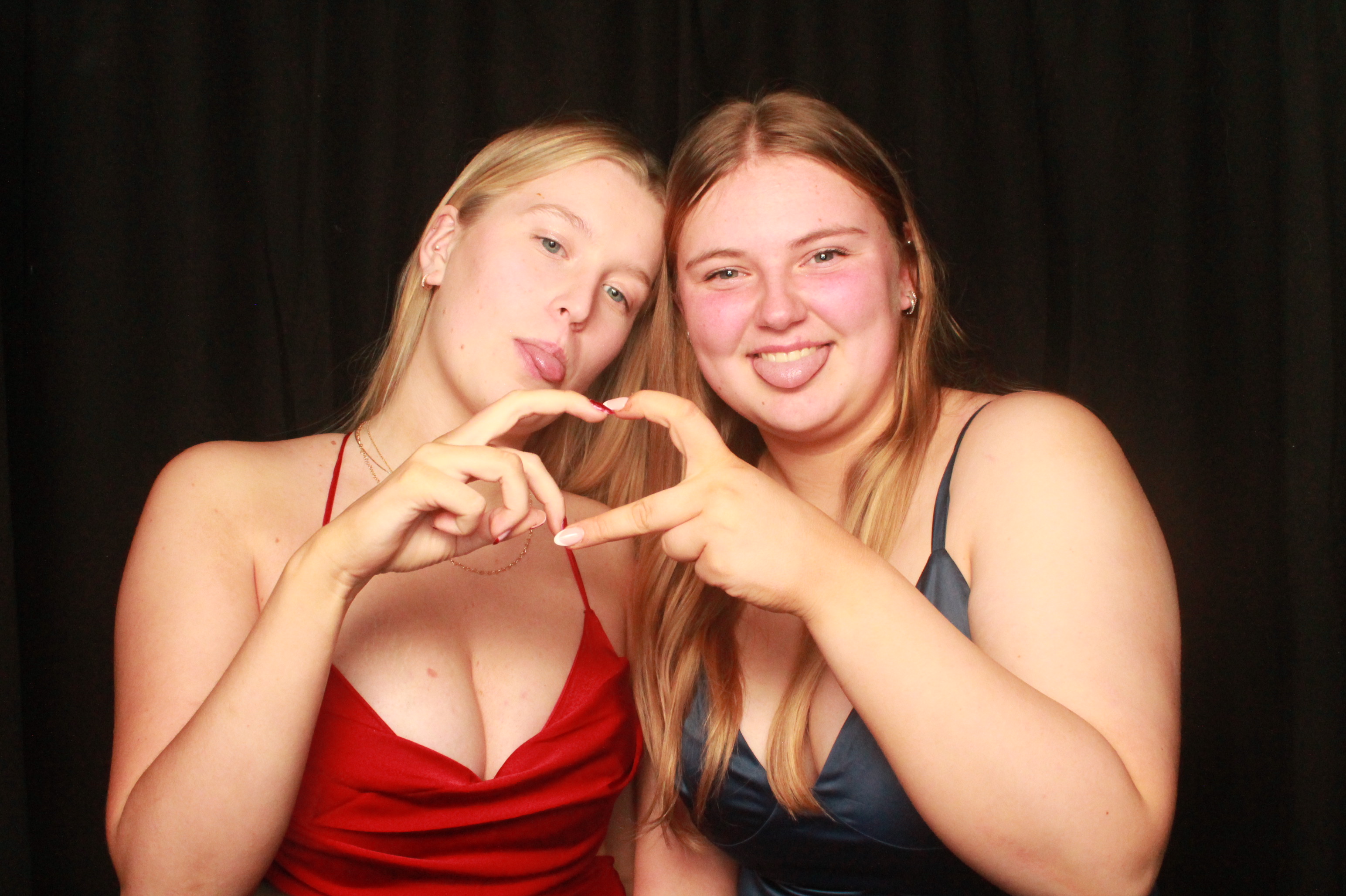 St Orans College Ball 2025 - Booth 2 | View more photos from the event at wgtngallery.classicphotobooths.co.nz/u/wgtncpbgallery/St-Orans-College-Ball-2025-Booth-2