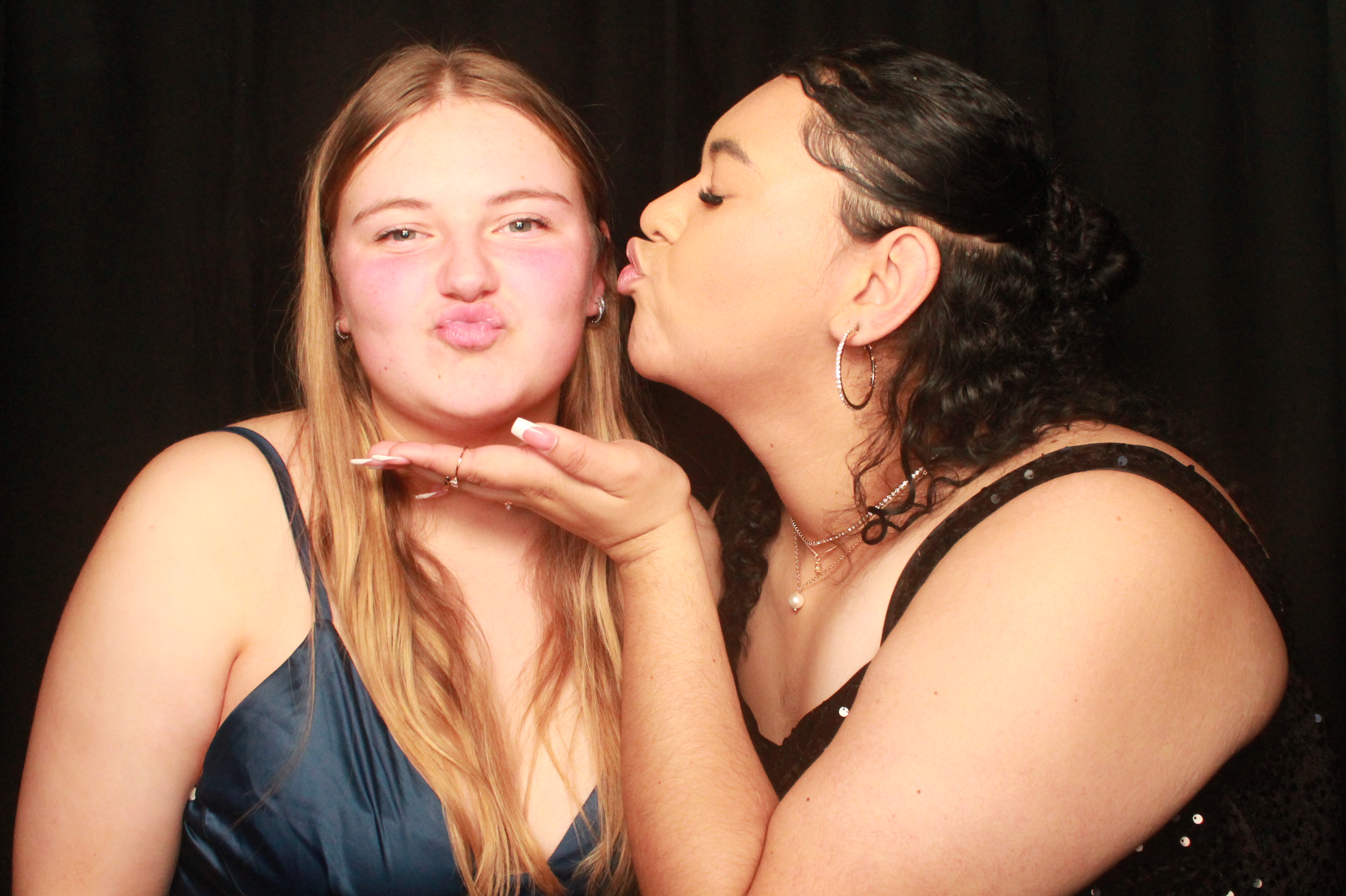 St Orans College Ball 2025 - Booth 2 | View more photos from the event at wgtngallery.classicphotobooths.co.nz/u/wgtncpbgallery/St-Orans-College-Ball-2025-Booth-2