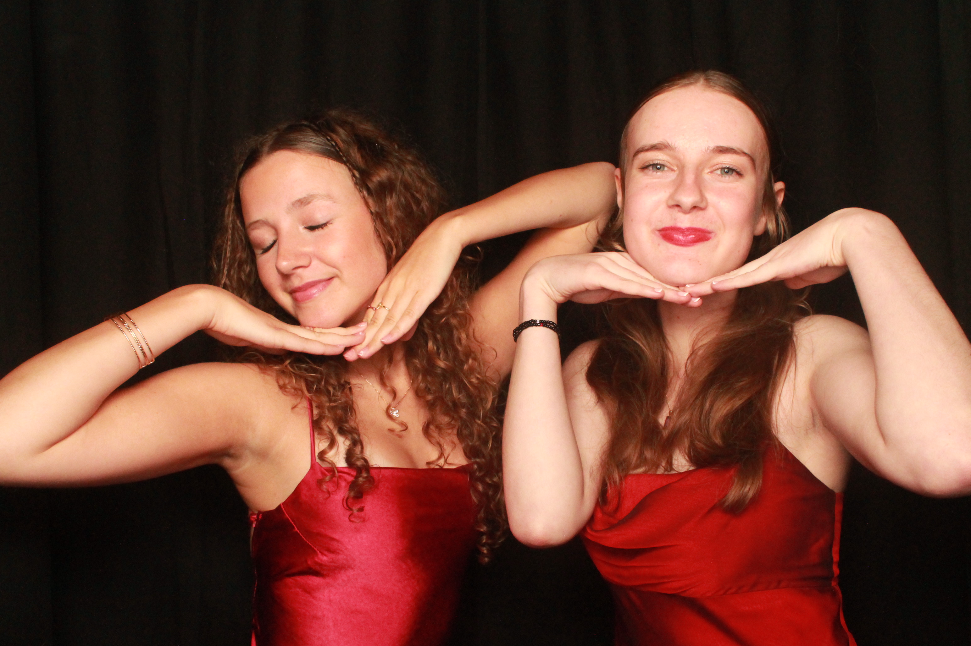 St Orans College Ball 2025 - Booth 2 | View more photos from the event at wgtngallery.classicphotobooths.co.nz/u/wgtncpbgallery/St-Orans-College-Ball-2025-Booth-2