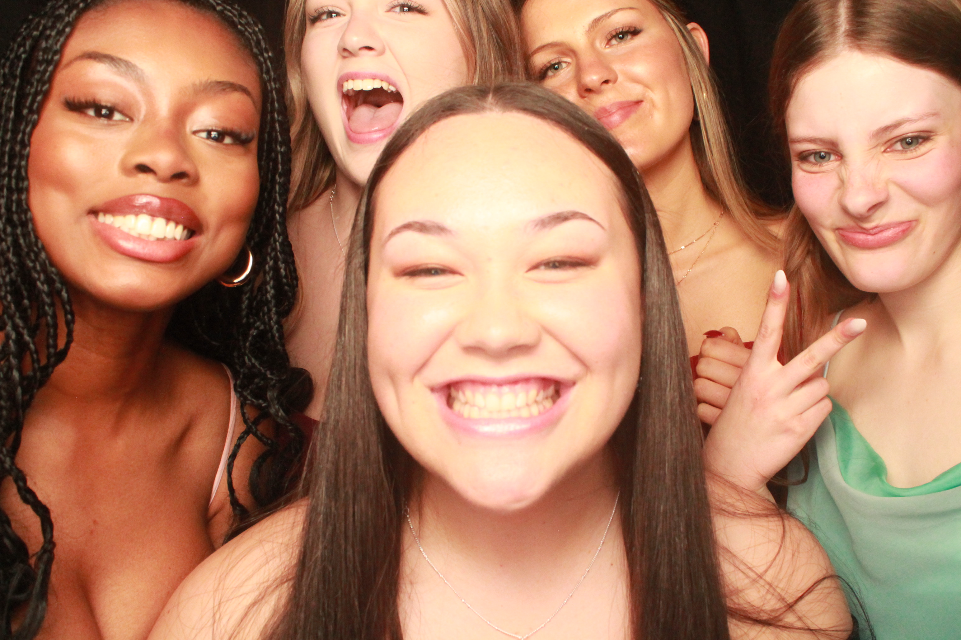 St Orans College Ball 2025 - Booth 2 | View more photos from the event at wgtngallery.classicphotobooths.co.nz/u/wgtncpbgallery/St-Orans-College-Ball-2025-Booth-2