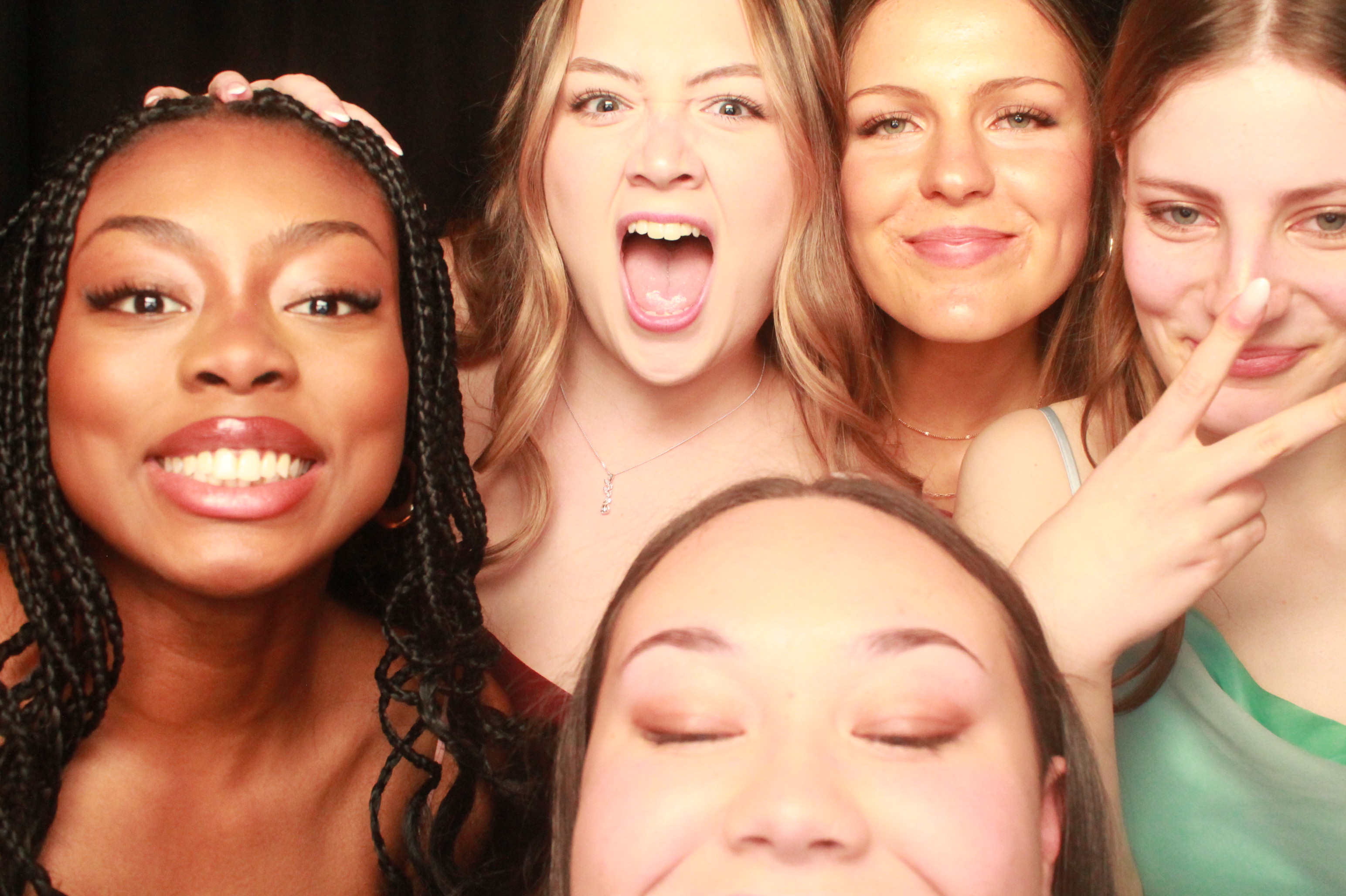 St Orans College Ball 2025 - Booth 2 | View more photos from the event at wgtngallery.classicphotobooths.co.nz/u/wgtncpbgallery/St-Orans-College-Ball-2025-Booth-2