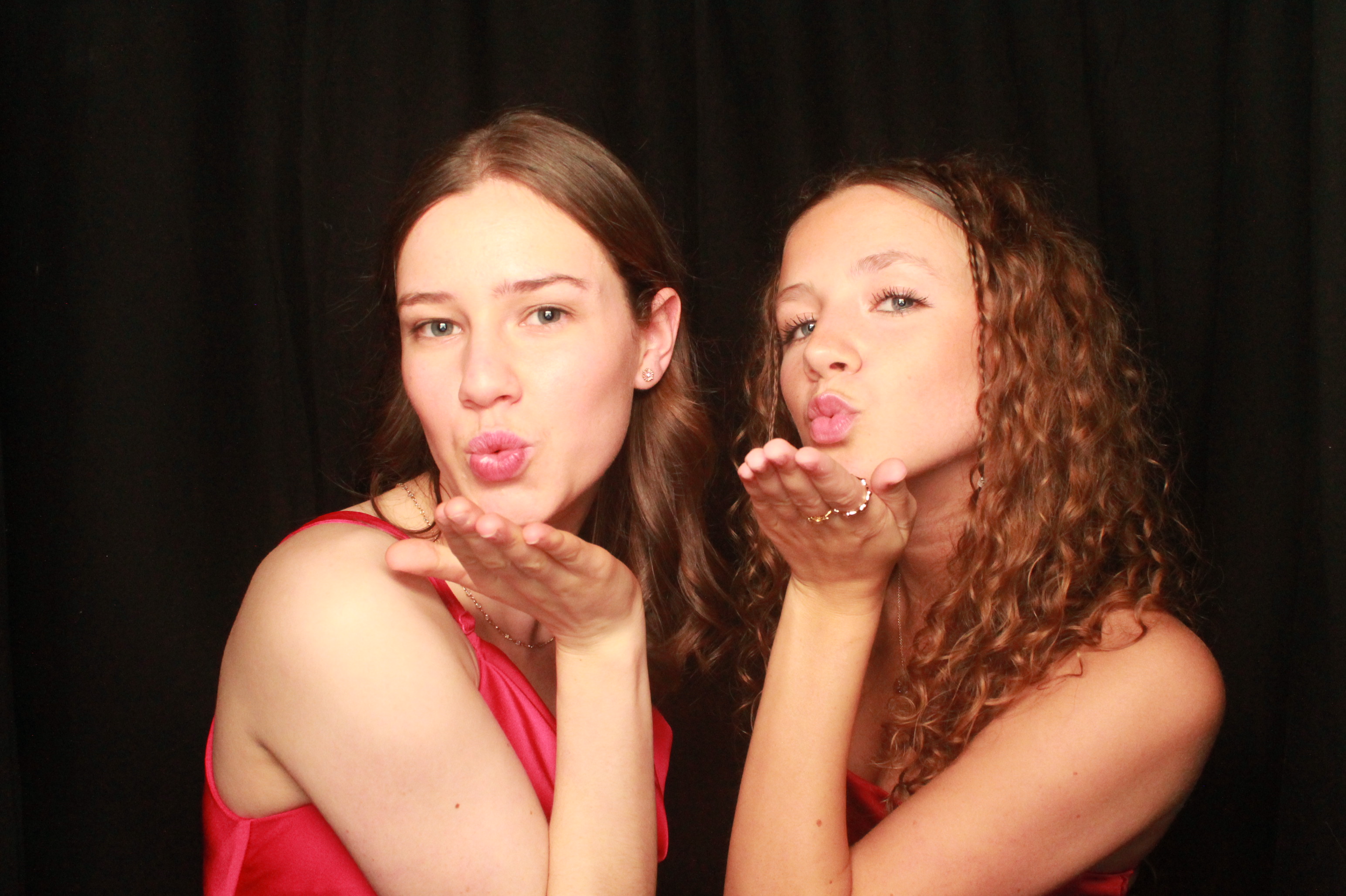 St Orans College Ball 2025 - Booth 2 | View more photos from the event at wgtngallery.classicphotobooths.co.nz/u/wgtncpbgallery/St-Orans-College-Ball-2025-Booth-2