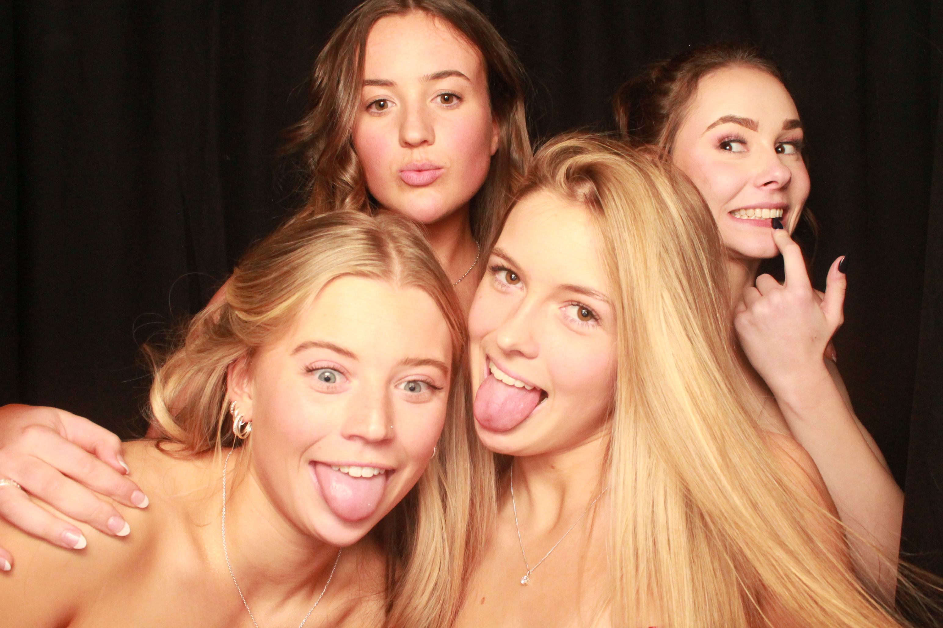 St Orans College Ball 2025 - Booth 2 | View more photos from the event at wgtngallery.classicphotobooths.co.nz/u/wgtncpbgallery/St-Orans-College-Ball-2025-Booth-2