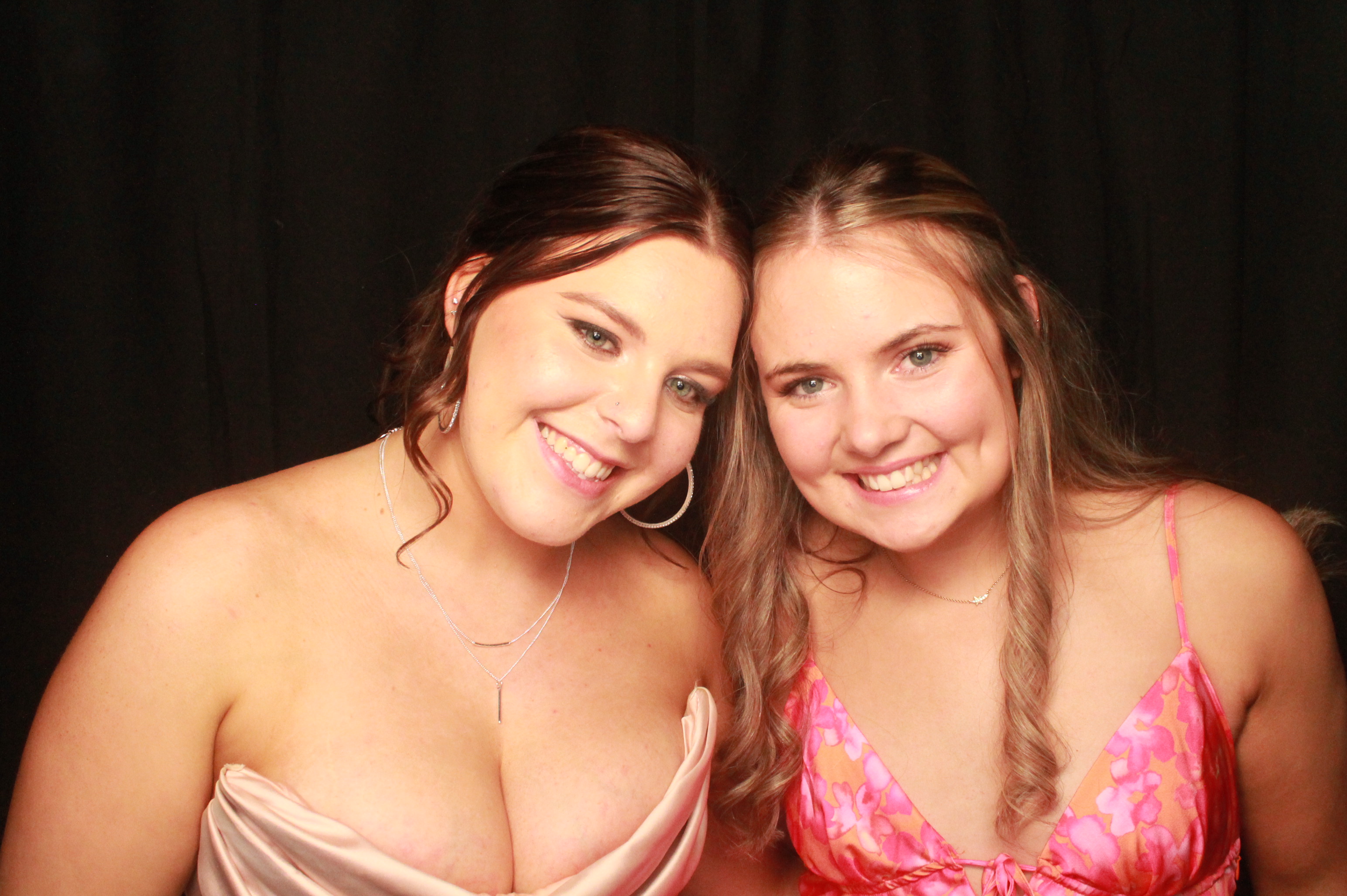 St Orans College Ball 2025 - Booth 2 | View more photos from the event at wgtngallery.classicphotobooths.co.nz/u/wgtncpbgallery/St-Orans-College-Ball-2025-Booth-2