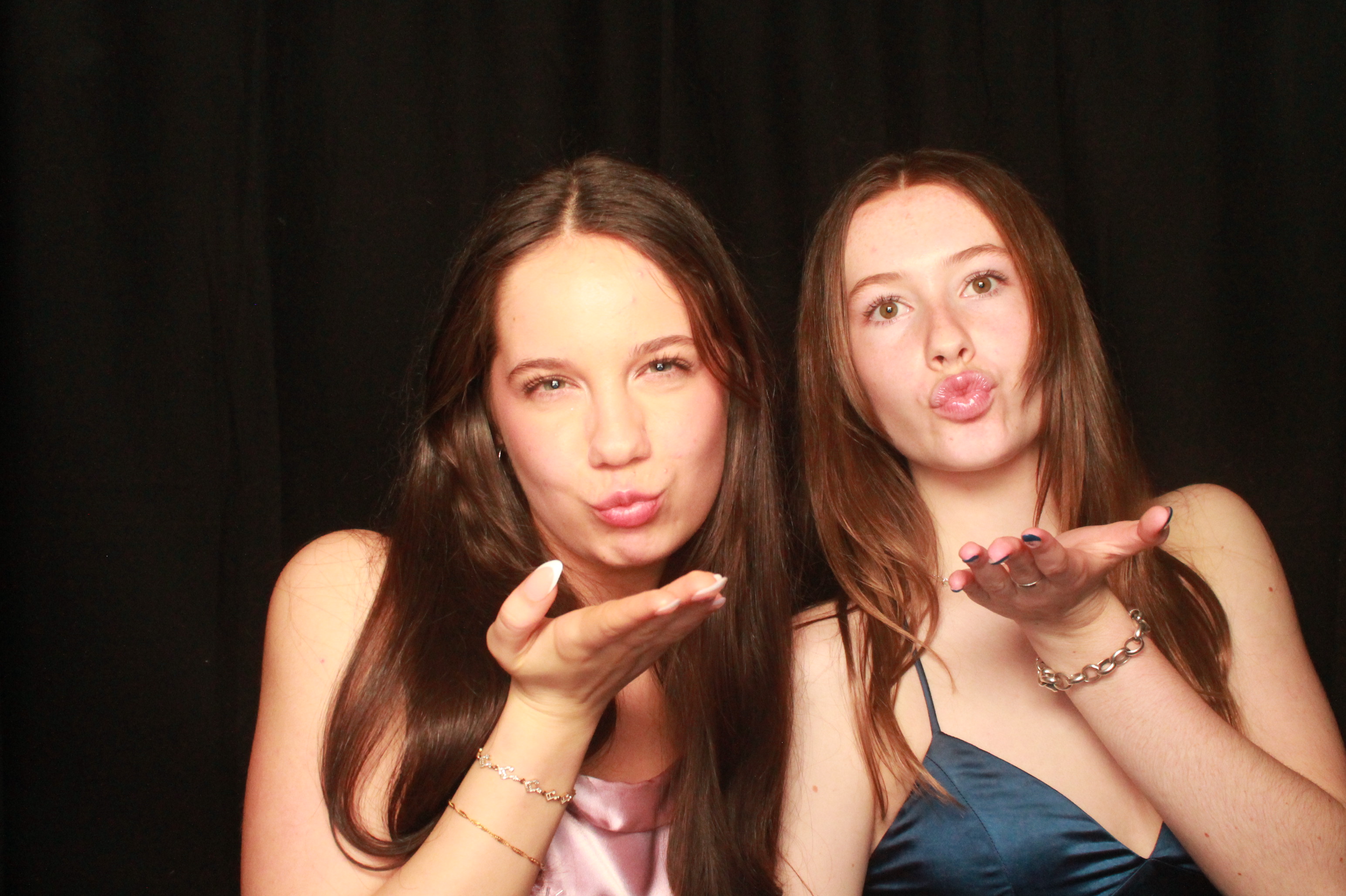 St Orans College Ball 2025 - Booth 2 | View more photos from the event at wgtngallery.classicphotobooths.co.nz/u/wgtncpbgallery/St-Orans-College-Ball-2025-Booth-2