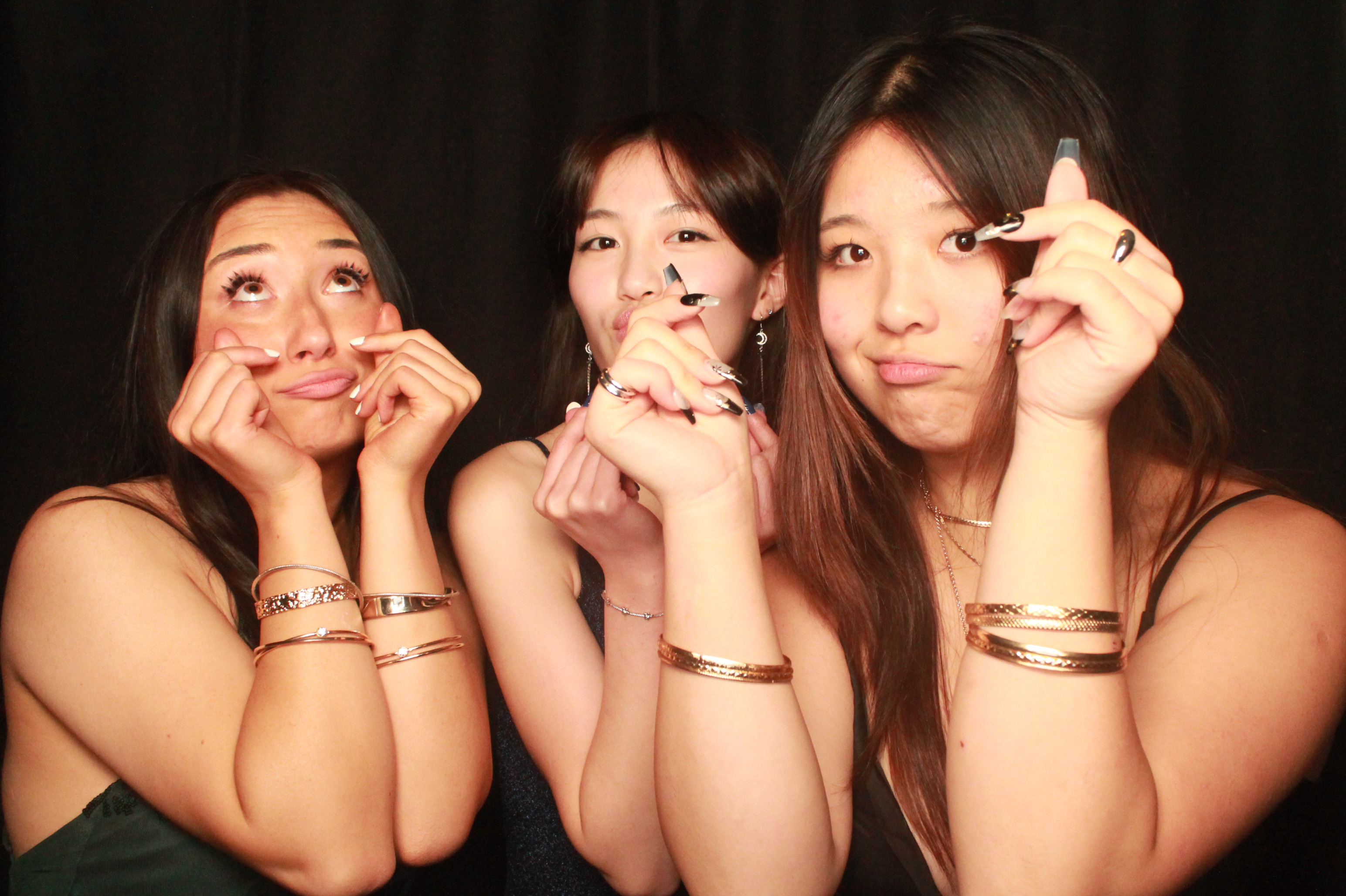 St Orans College Ball 2025 - Booth 2 | View more photos from the event at wgtngallery.classicphotobooths.co.nz/u/wgtncpbgallery/St-Orans-College-Ball-2025-Booth-2