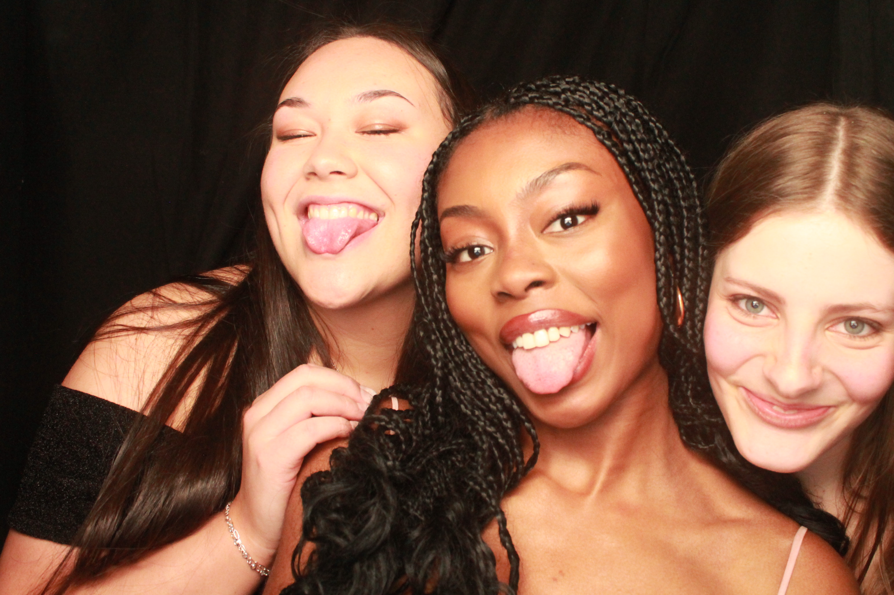 St Orans College Ball 2025 - Booth 2 | View more photos from the event at wgtngallery.classicphotobooths.co.nz/u/wgtncpbgallery/St-Orans-College-Ball-2025-Booth-2