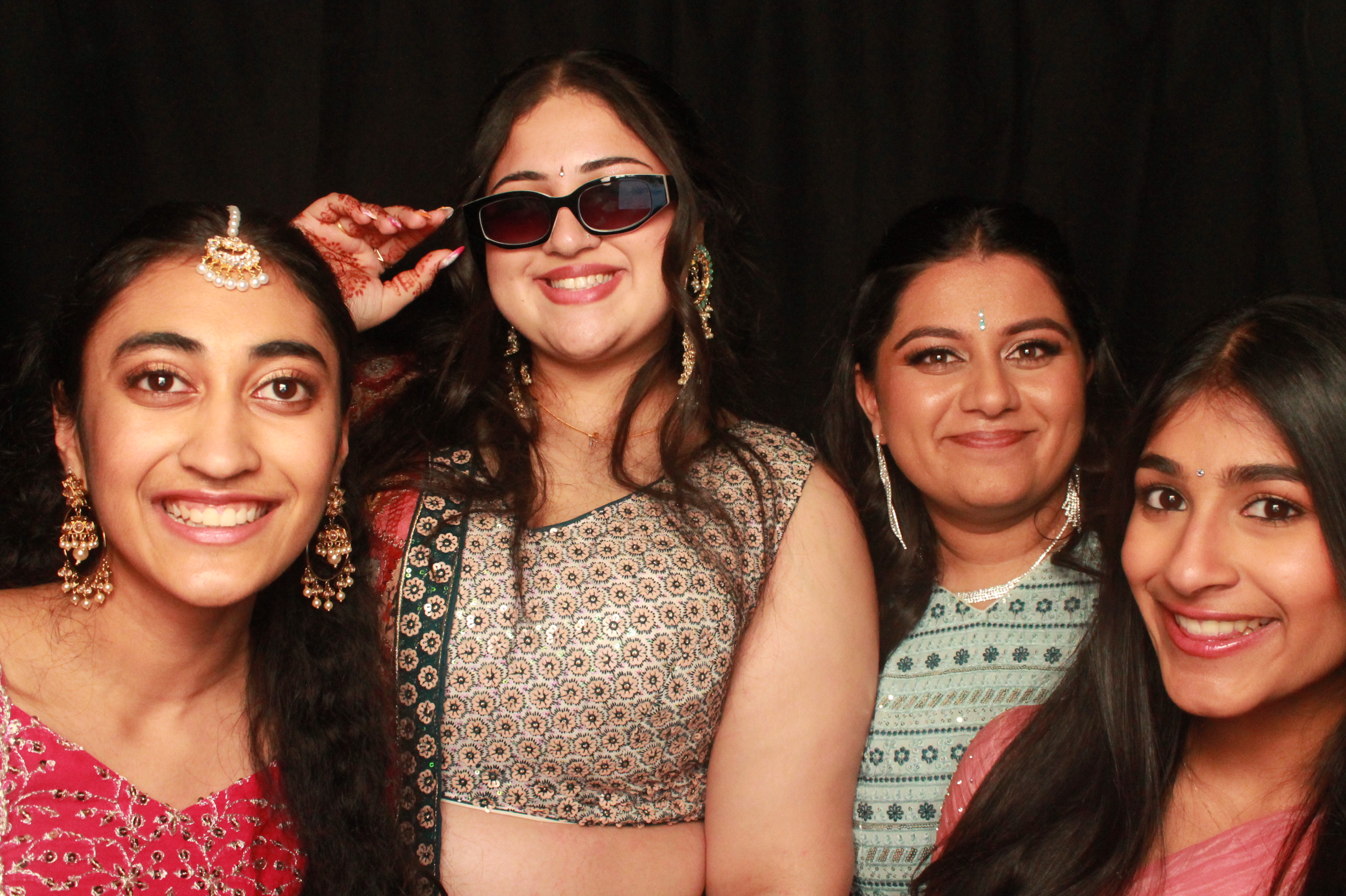 St Orans College Ball 2025 - Booth 2 | View more photos from the event at wgtngallery.classicphotobooths.co.nz/u/wgtncpbgallery/St-Orans-College-Ball-2025-Booth-2