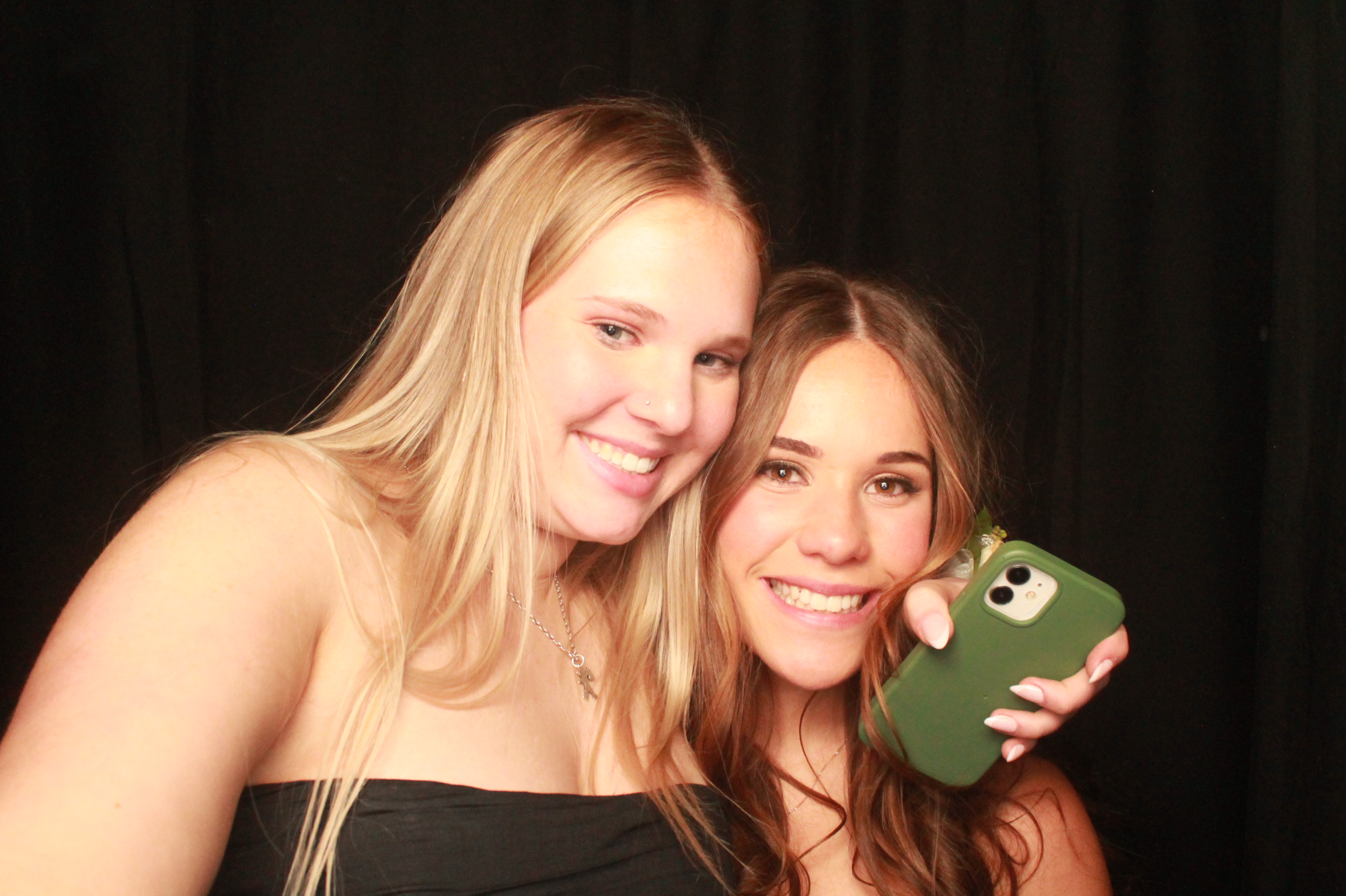 St Orans College Ball 2025 - Booth 2 | View more photos from the event at wgtngallery.classicphotobooths.co.nz/u/wgtncpbgallery/St-Orans-College-Ball-2025-Booth-2