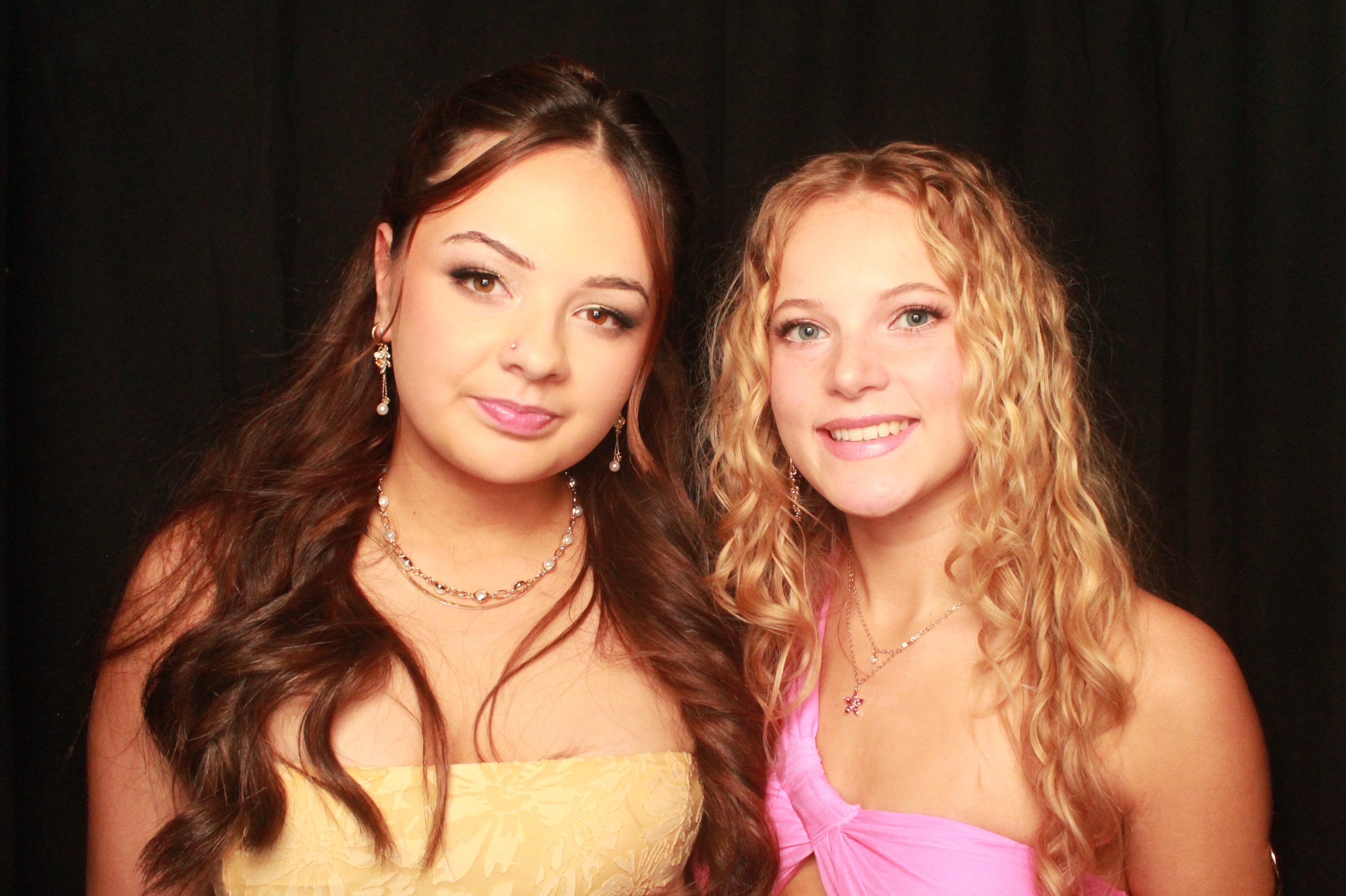 St Orans College Ball 2025 - Booth 2 | View more photos from the event at wgtngallery.classicphotobooths.co.nz/u/wgtncpbgallery/St-Orans-College-Ball-2025-Booth-2