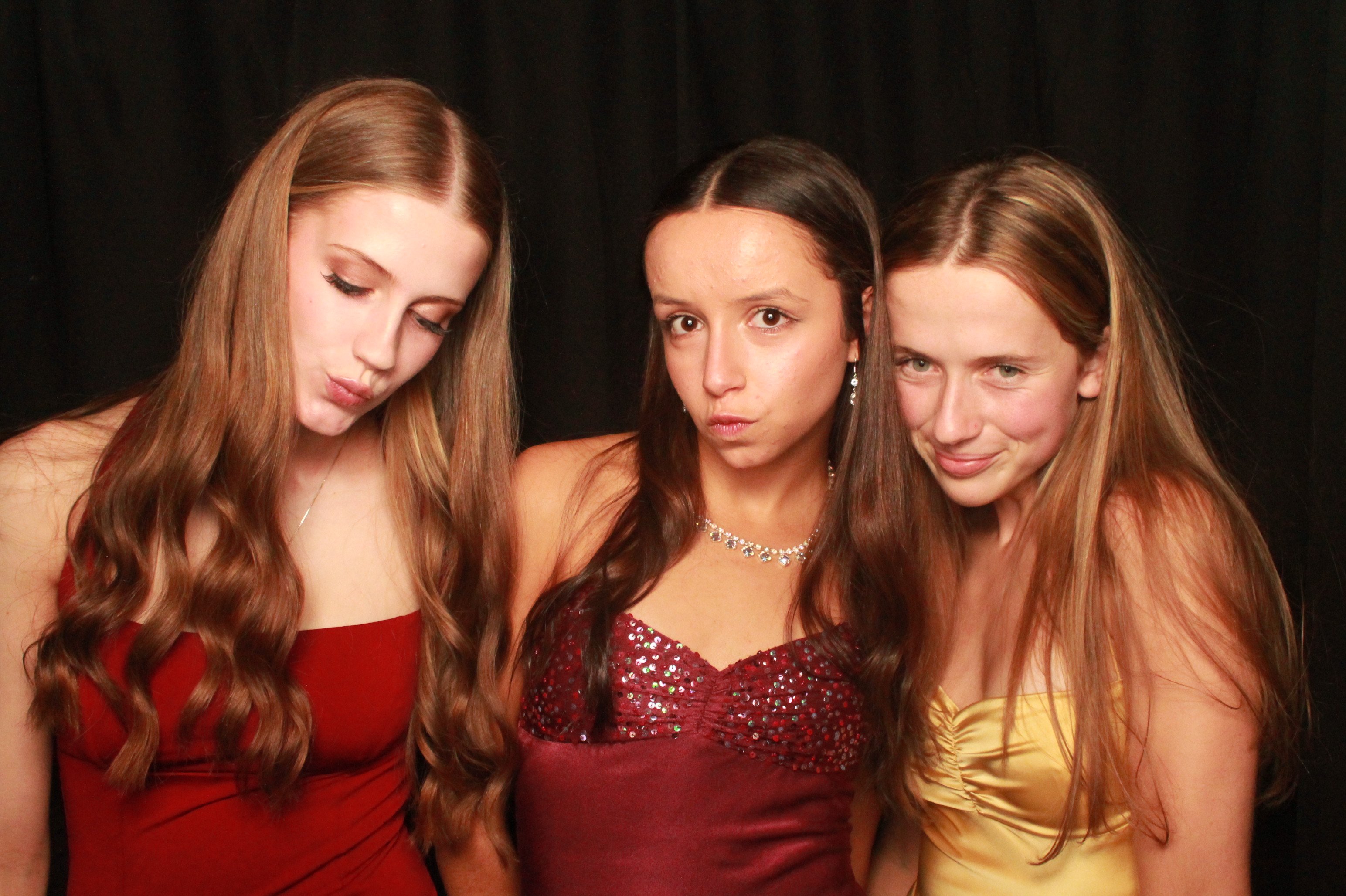 St Orans College Ball 2025 - Booth 2 | View more photos from the event at wgtngallery.classicphotobooths.co.nz/u/wgtncpbgallery/St-Orans-College-Ball-2025-Booth-2