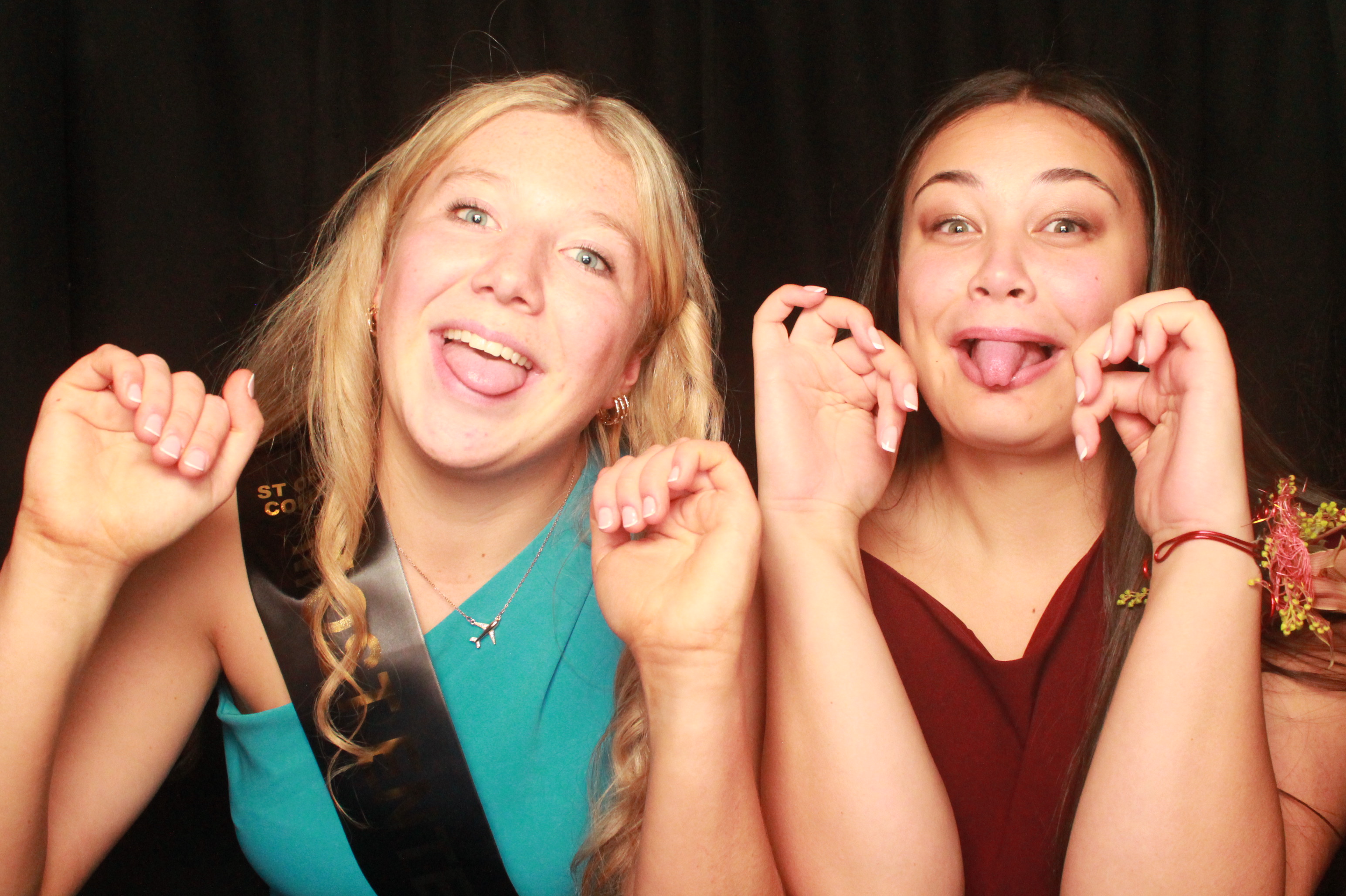 St Orans College Ball 2025 - Booth 2 | View more photos from the event at wgtngallery.classicphotobooths.co.nz/u/wgtncpbgallery/St-Orans-College-Ball-2025-Booth-2