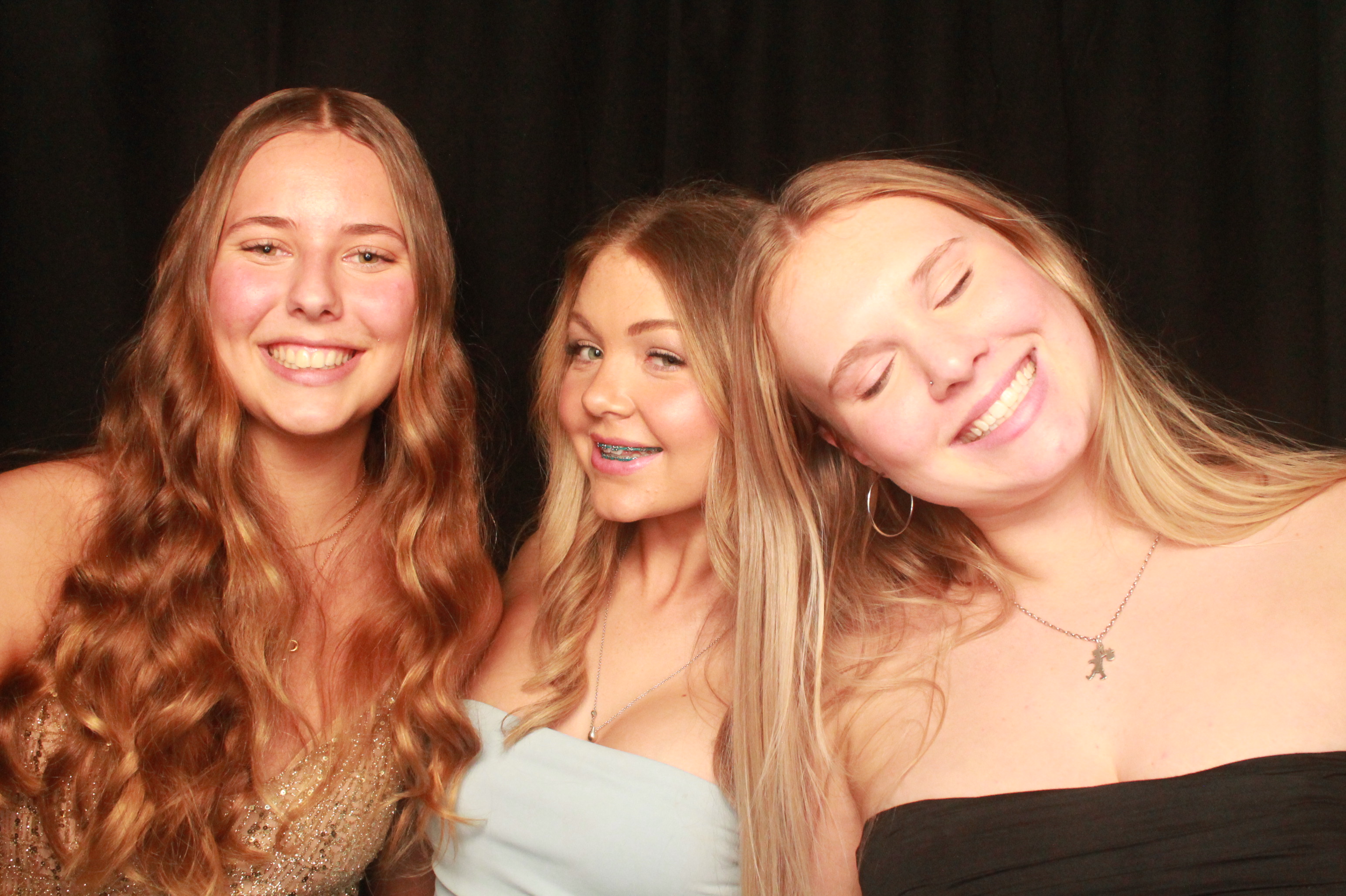 St Orans College Ball 2025 - Booth 2 | View more photos from the event at wgtngallery.classicphotobooths.co.nz/u/wgtncpbgallery/St-Orans-College-Ball-2025-Booth-2