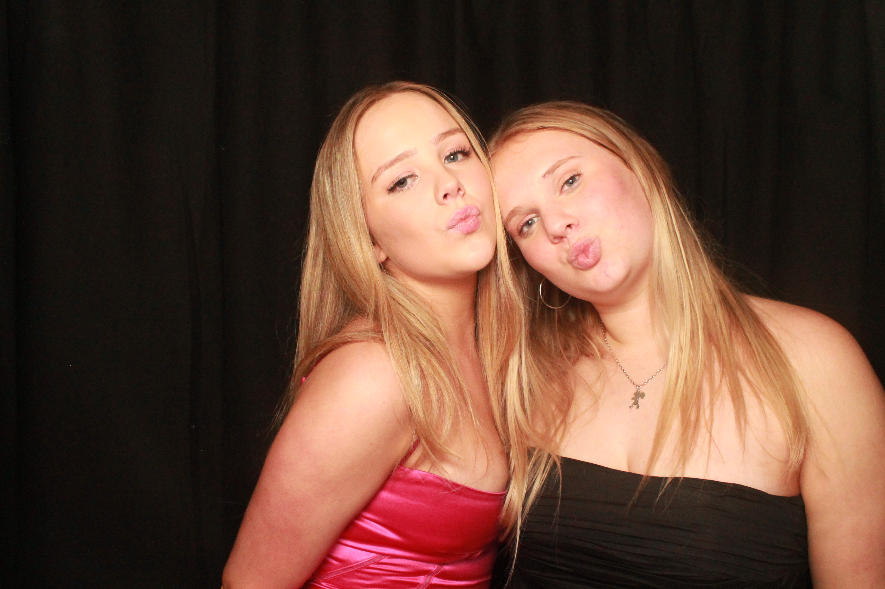 St Orans College Ball 2025 - Booth 2 | View more photos from the event at wgtngallery.classicphotobooths.co.nz/u/wgtncpbgallery/St-Orans-College-Ball-2025-Booth-2