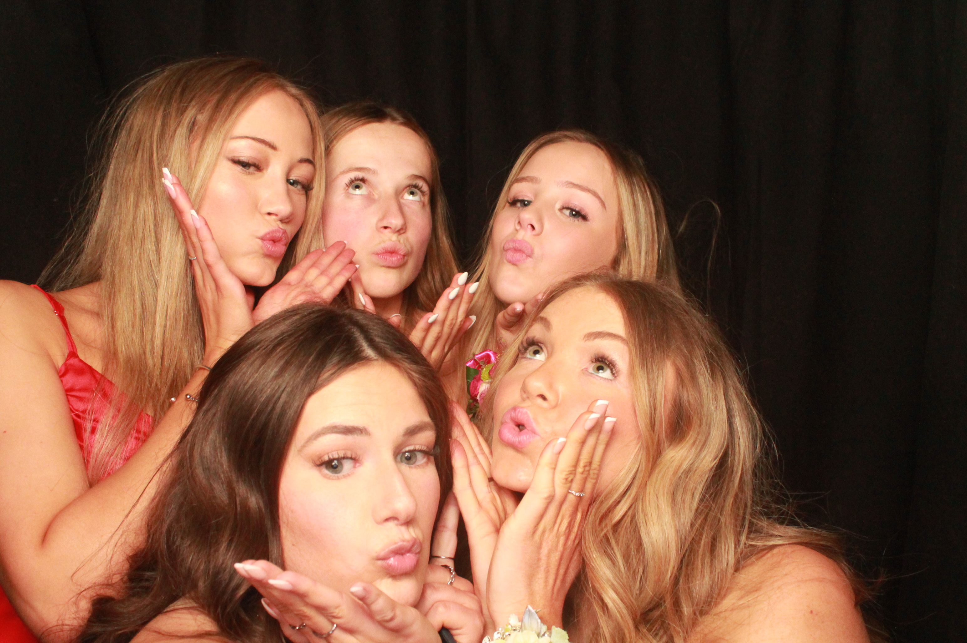 St Orans College Ball 2025 - Booth 2 | View more photos from the event at wgtngallery.classicphotobooths.co.nz/u/wgtncpbgallery/St-Orans-College-Ball-2025-Booth-2