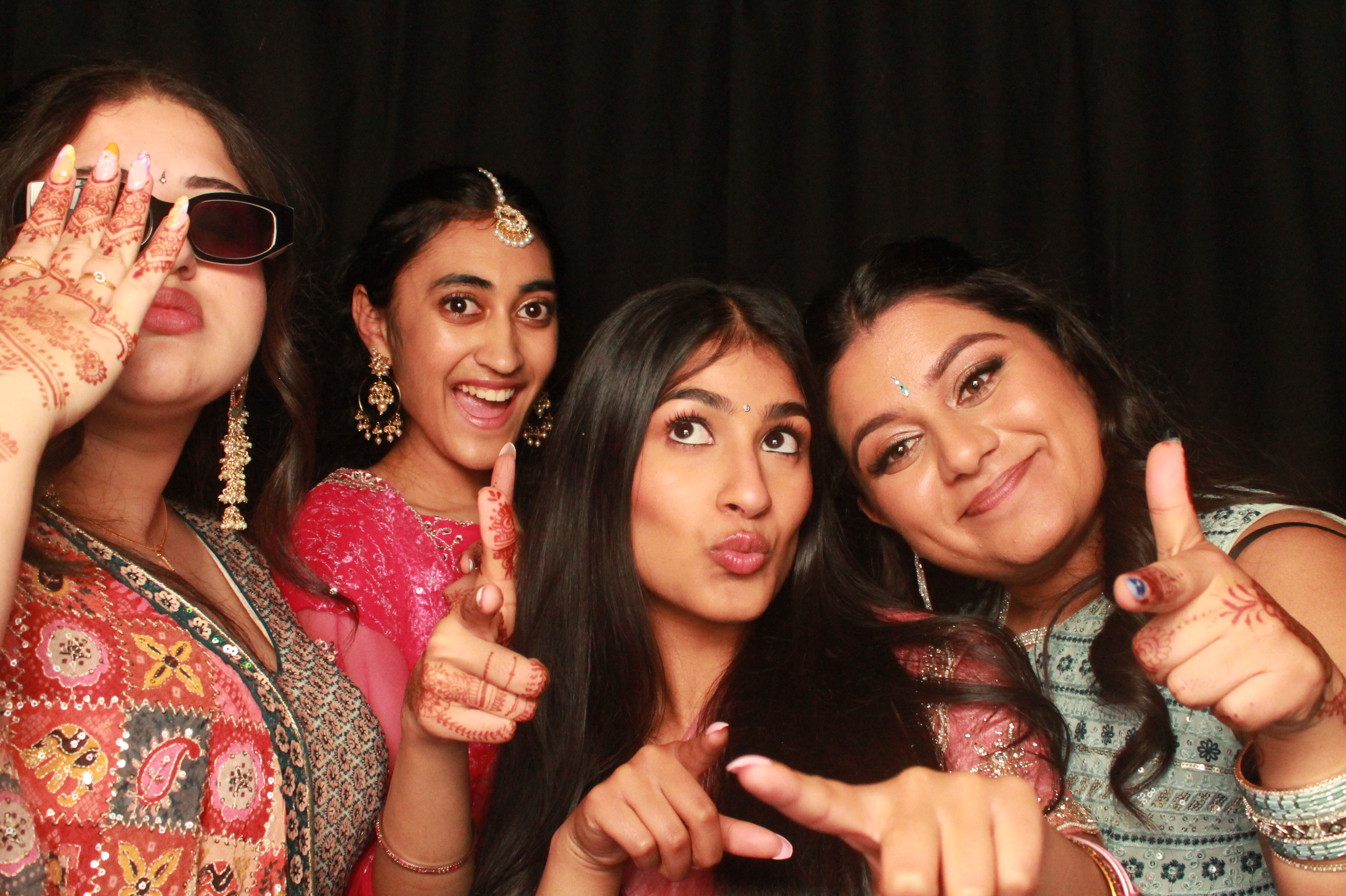 St Orans College Ball 2025 - Booth 2 | View more photos from the event at wgtngallery.classicphotobooths.co.nz/u/wgtncpbgallery/St-Orans-College-Ball-2025-Booth-2