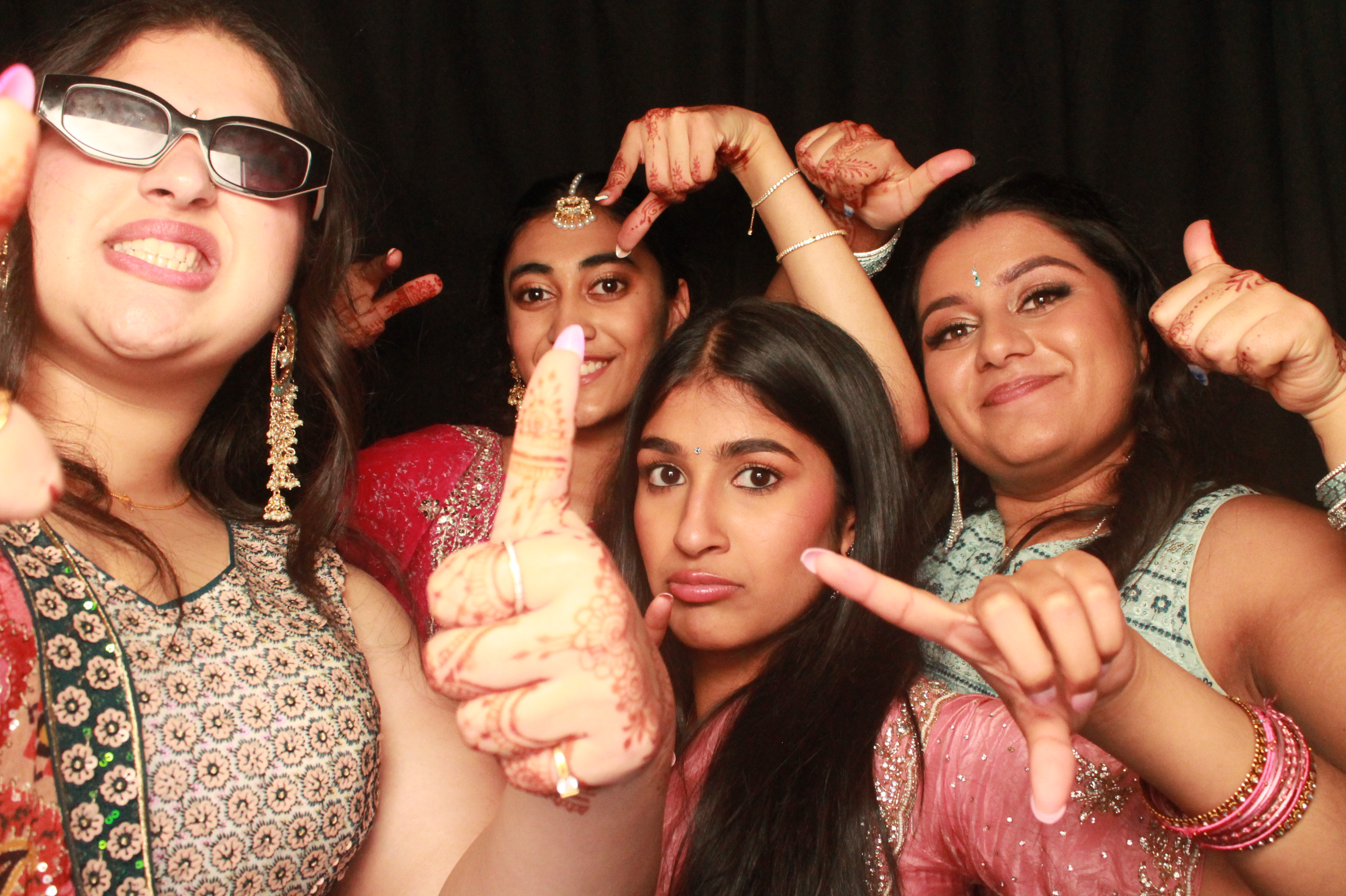 St Orans College Ball 2025 - Booth 2 | View more photos from the event at wgtngallery.classicphotobooths.co.nz/u/wgtncpbgallery/St-Orans-College-Ball-2025-Booth-2