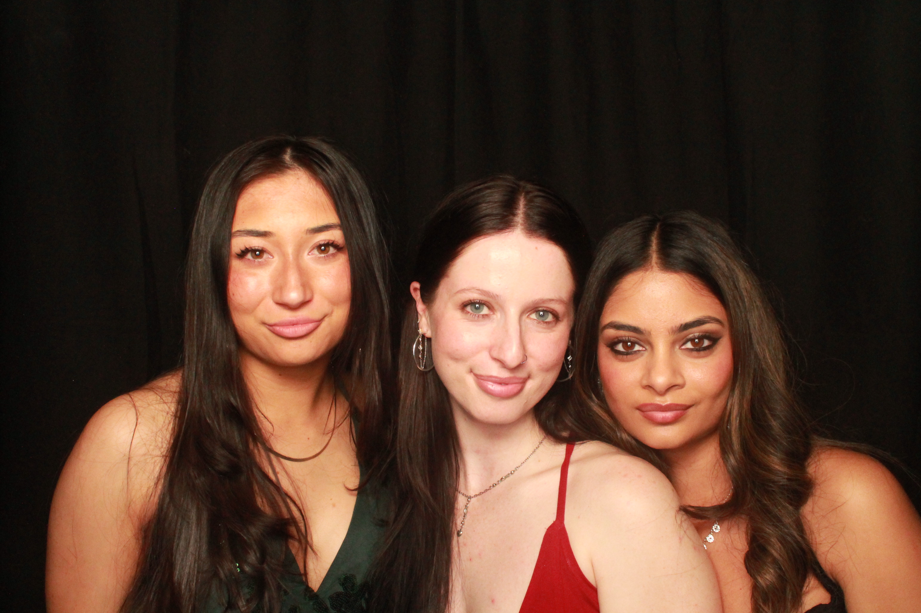 St Orans College Ball 2025 - Booth 2 | View more photos from the event at wgtngallery.classicphotobooths.co.nz/u/wgtncpbgallery/St-Orans-College-Ball-2025-Booth-2