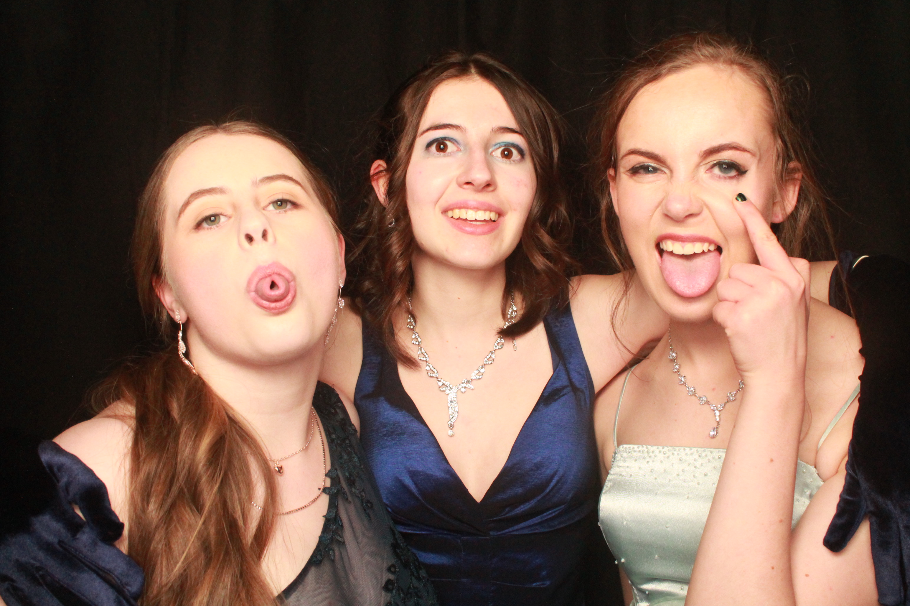 St Orans College Ball 2025 - Booth 2 | View more photos from the event at wgtngallery.classicphotobooths.co.nz/u/wgtncpbgallery/St-Orans-College-Ball-2025-Booth-2