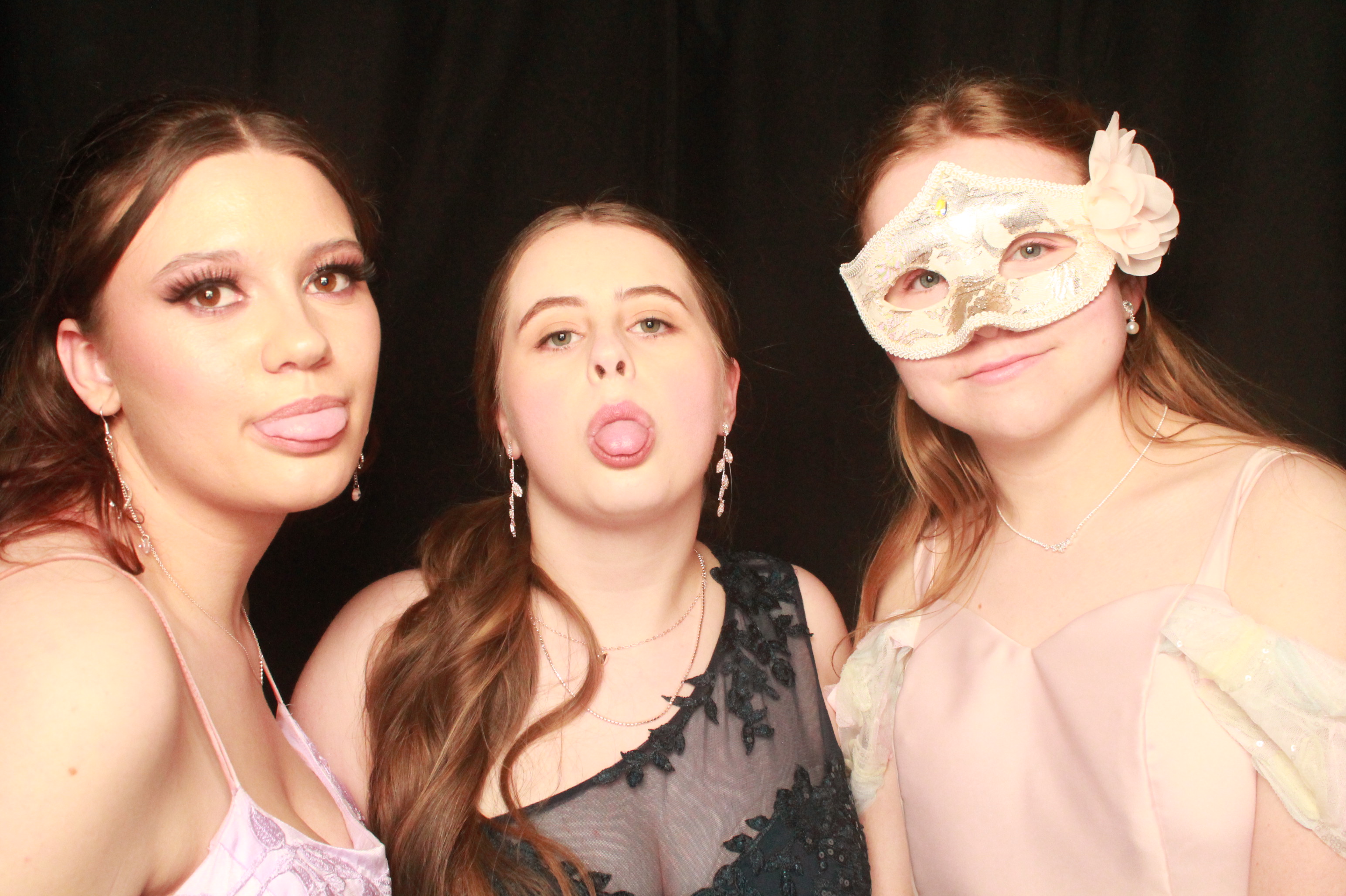 St Orans College Ball 2025 - Booth 2 | View more photos from the event at wgtngallery.classicphotobooths.co.nz/u/wgtncpbgallery/St-Orans-College-Ball-2025-Booth-2