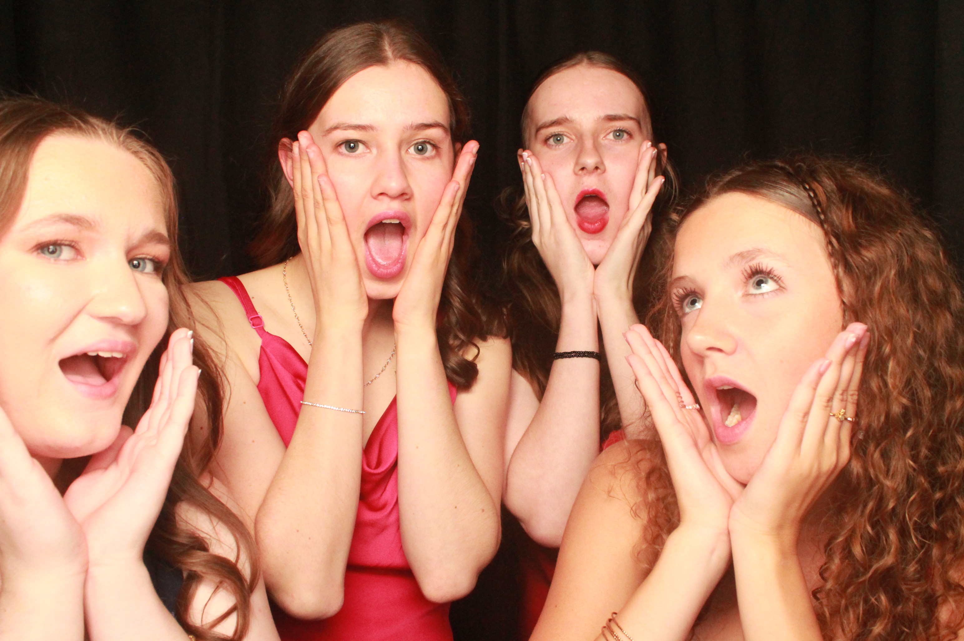 St Orans College Ball 2025 - Booth 2 | View more photos from the event at wgtngallery.classicphotobooths.co.nz/u/wgtncpbgallery/St-Orans-College-Ball-2025-Booth-2