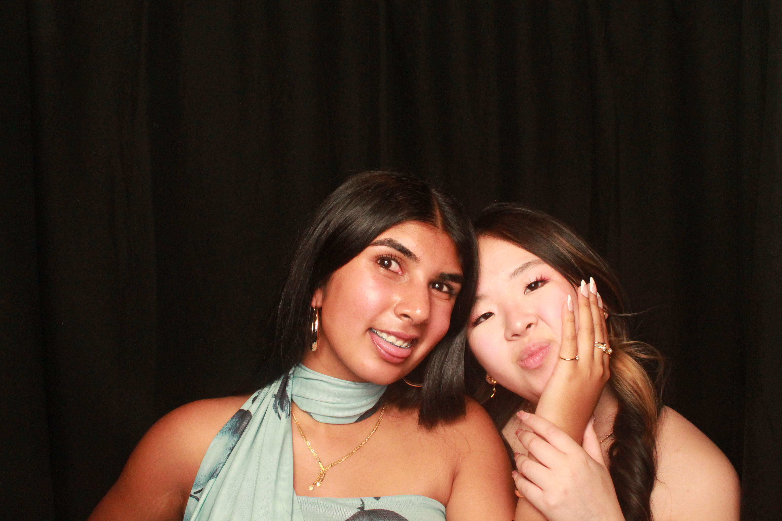 St Orans College Ball 2025 - Booth 2 | View more photos from the event at wgtngallery.classicphotobooths.co.nz/u/wgtncpbgallery/St-Orans-College-Ball-2025-Booth-2