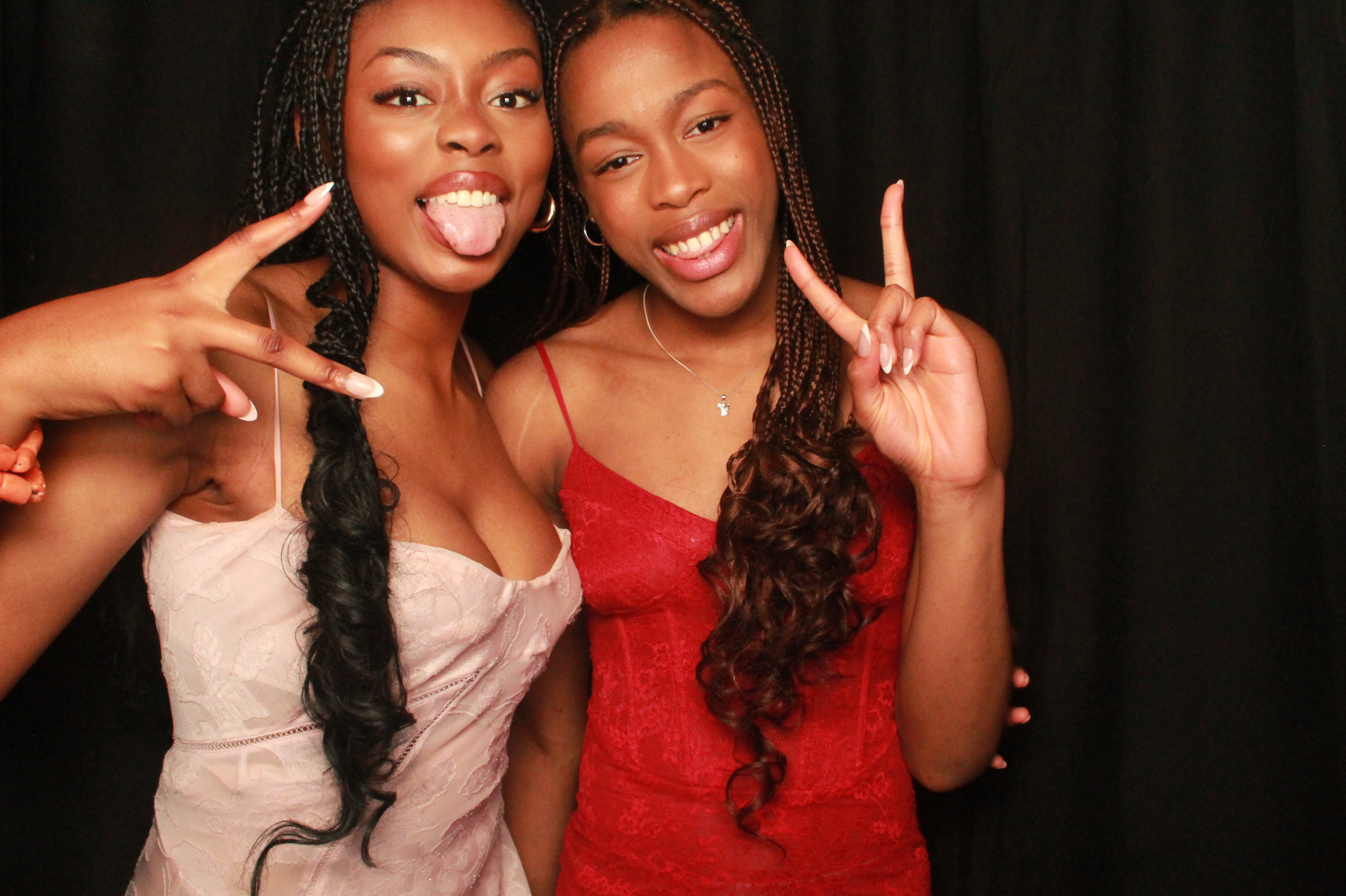 St Orans College Ball 2025 - Booth 2 | View more photos from the event at wgtngallery.classicphotobooths.co.nz/u/wgtncpbgallery/St-Orans-College-Ball-2025-Booth-2